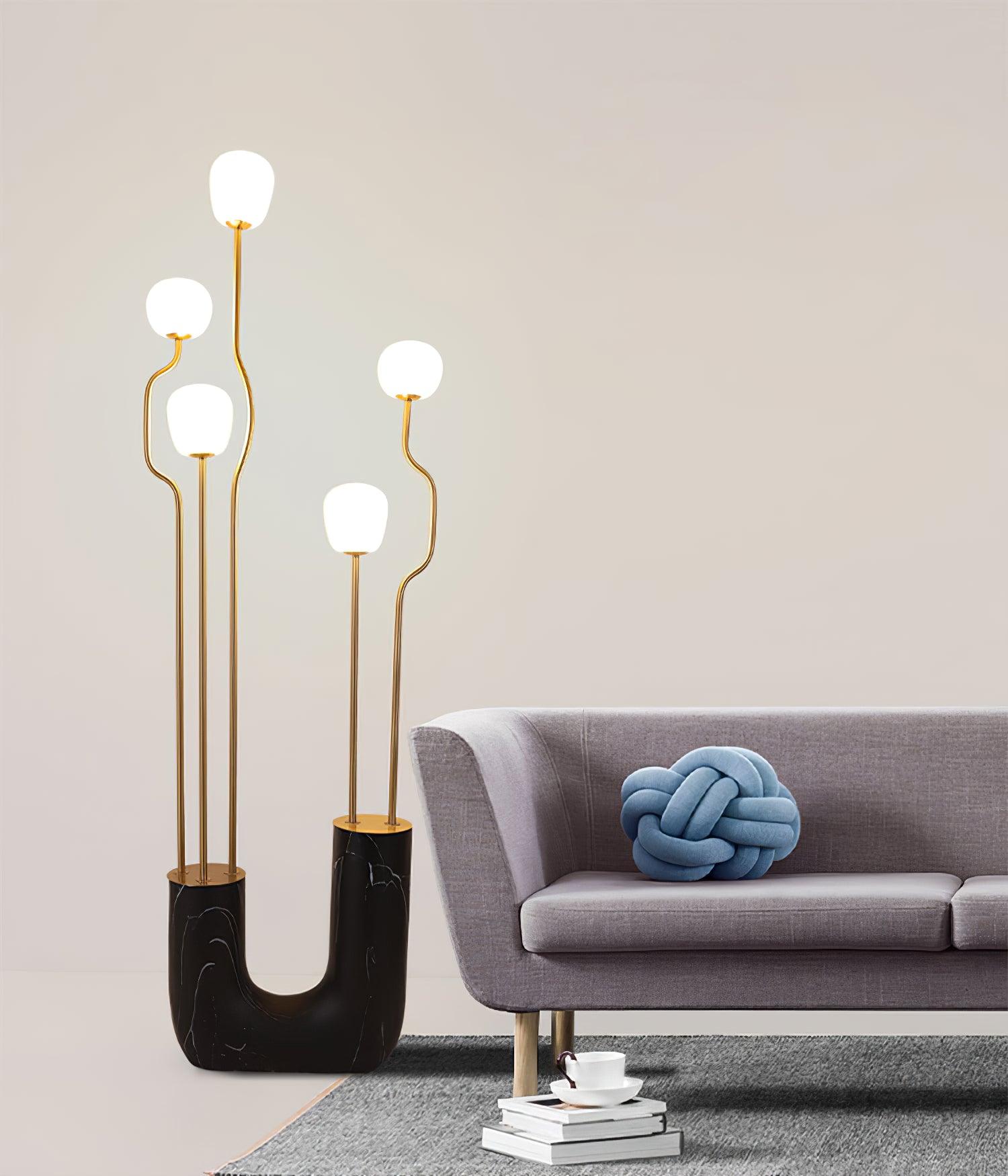 modern-comet-sculptural-floor-lamp-with-resin-and-metal-details-for-interior-lighting