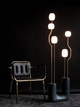 modern-comet-sculptural-floor-lamp-with-resin-and-metal-details-for-interior-lighting