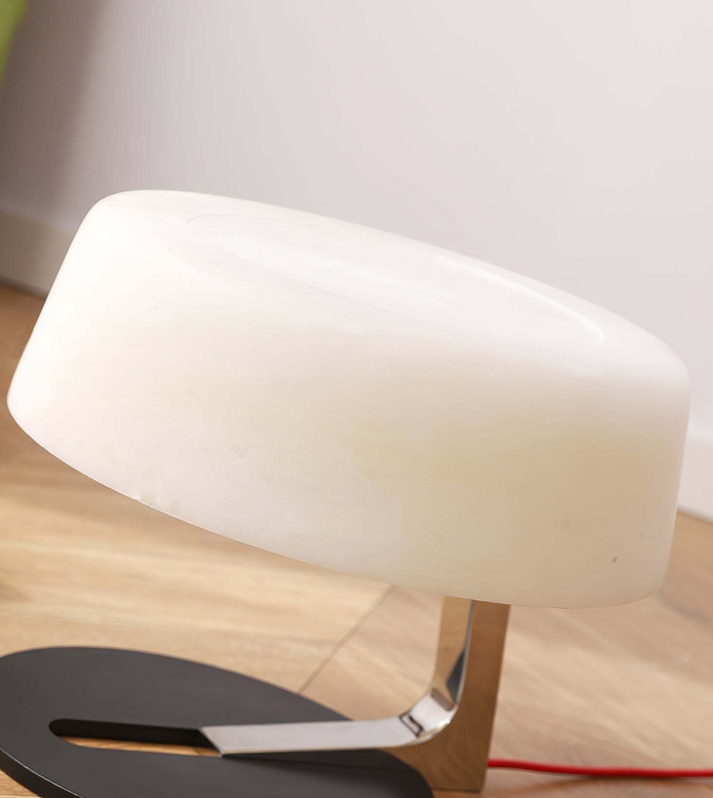 Modern Natural Alabaster Desk Lamp with Polished Metal Base and LED G9 Socket