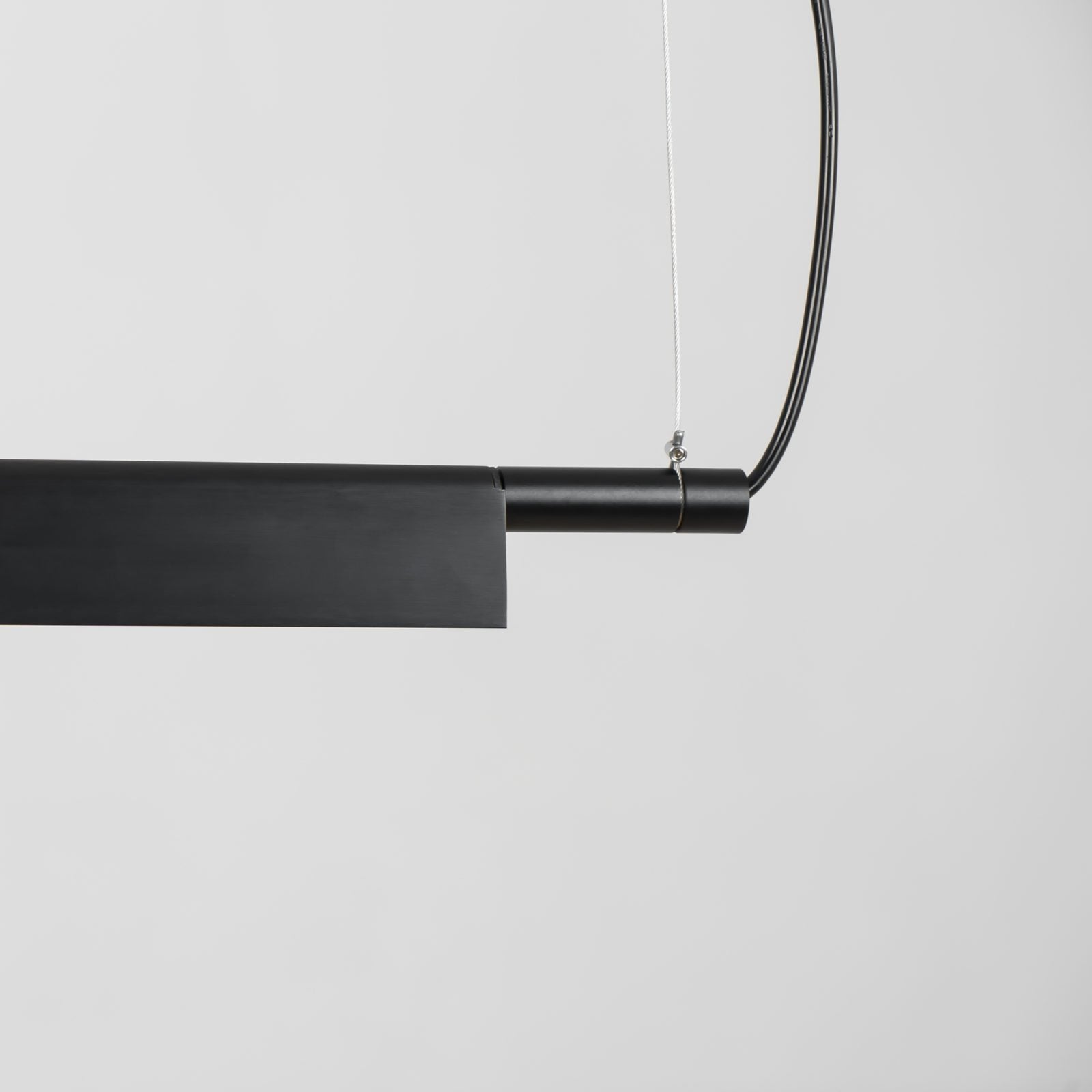 modern-minimalist-linear-led-pendant-light-adjustable-reflector-suspension-lamp