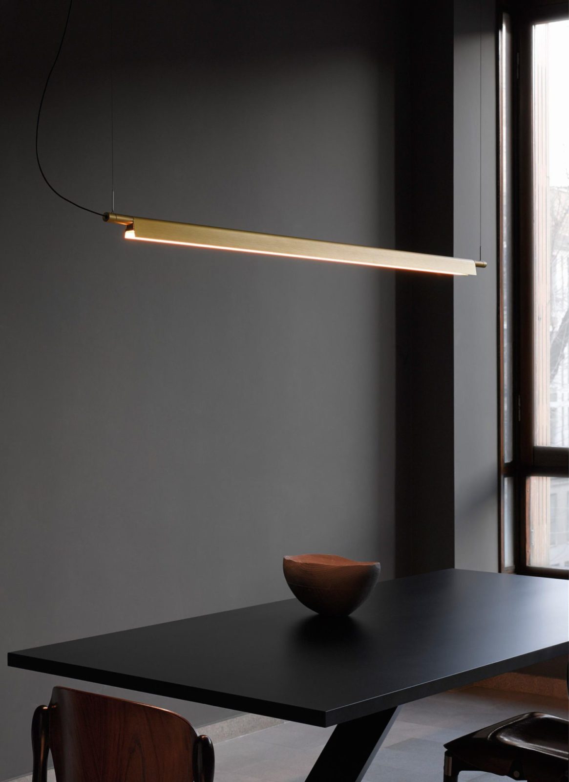 modern-minimalist-linear-led-pendant-light-adjustable-reflector-suspension-lamp