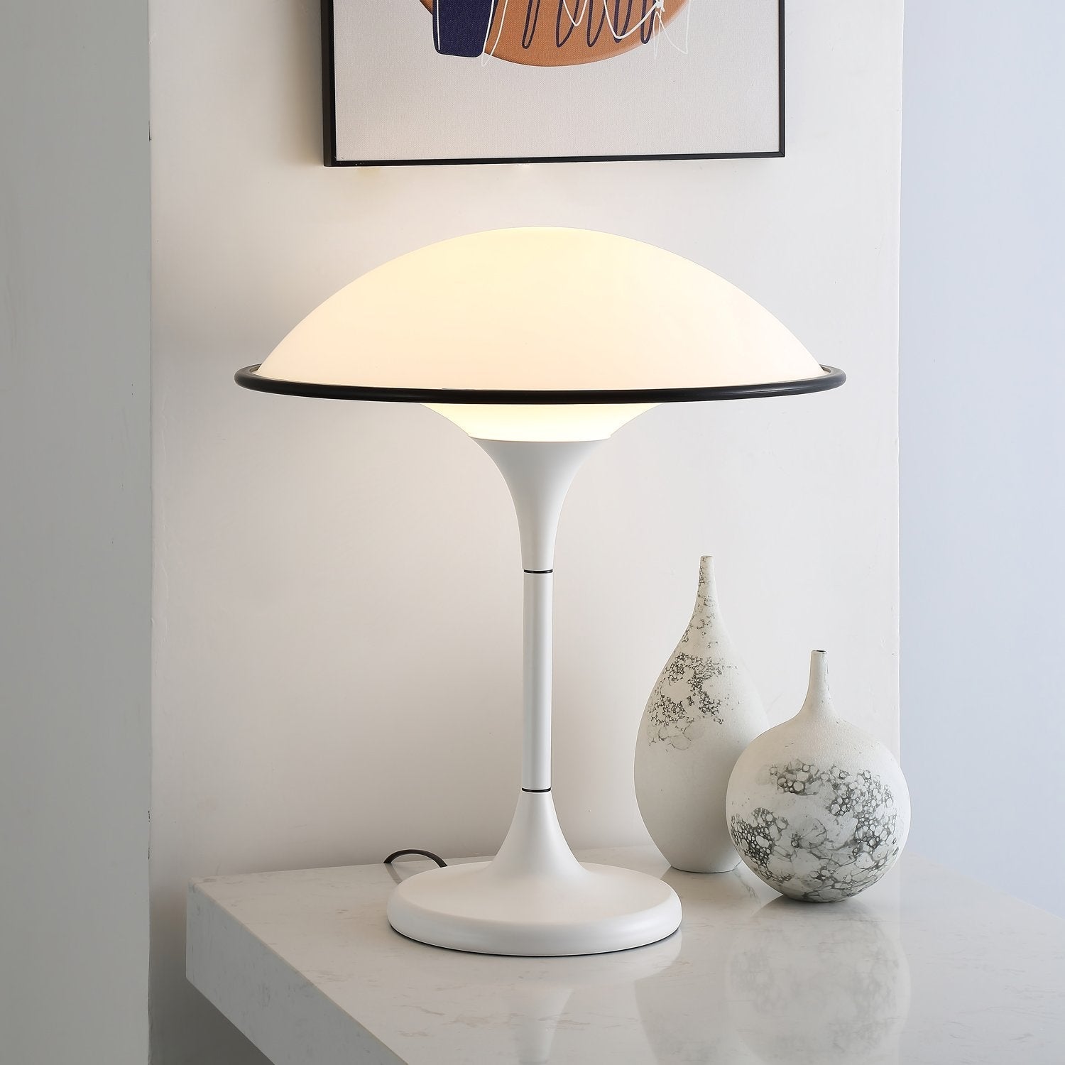modern-ufo-inspired-table-lamp-with-sleek-metal-and-acrylic-design