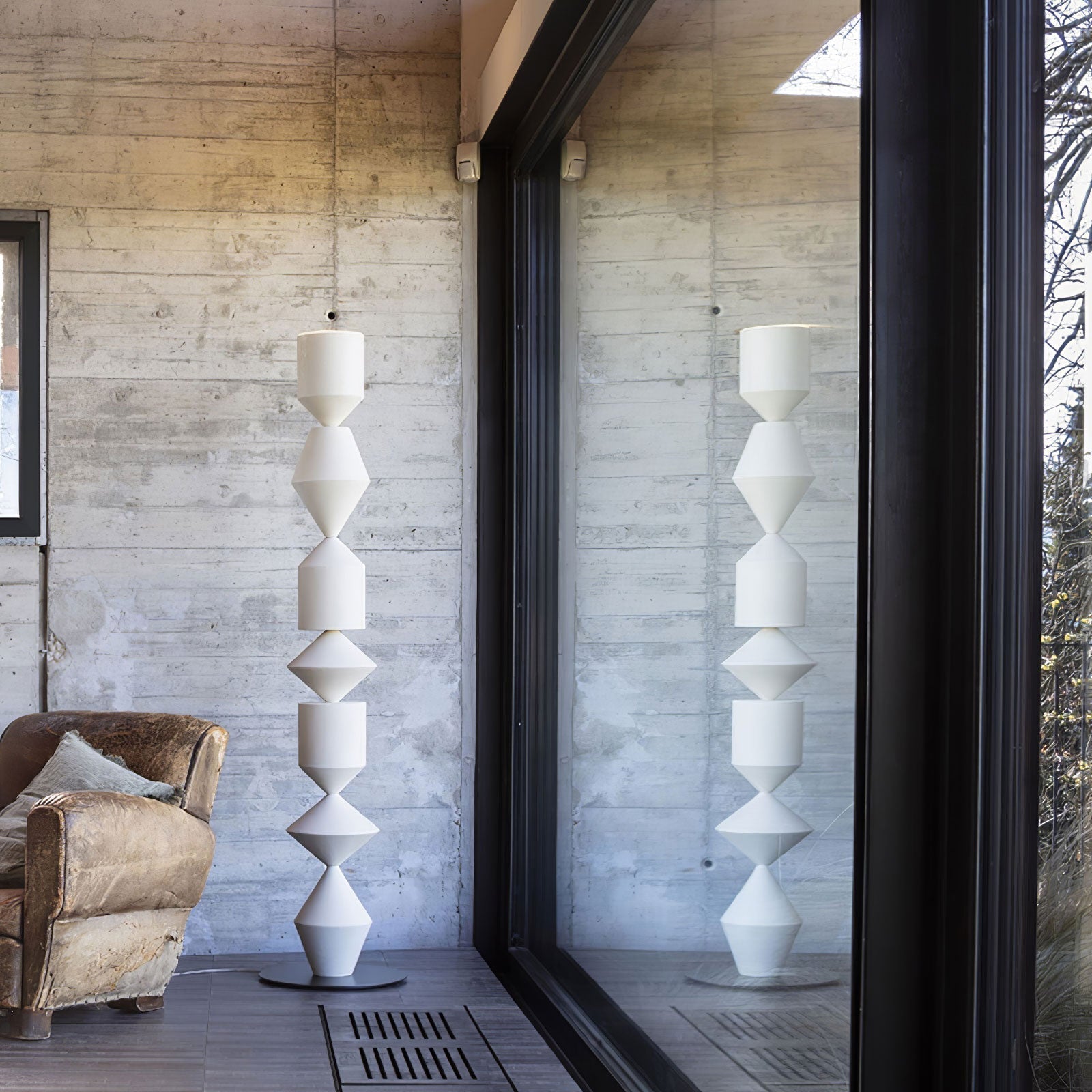 Modern Costantina Geometric Tower Floor Lamp with Diamond LED Segments