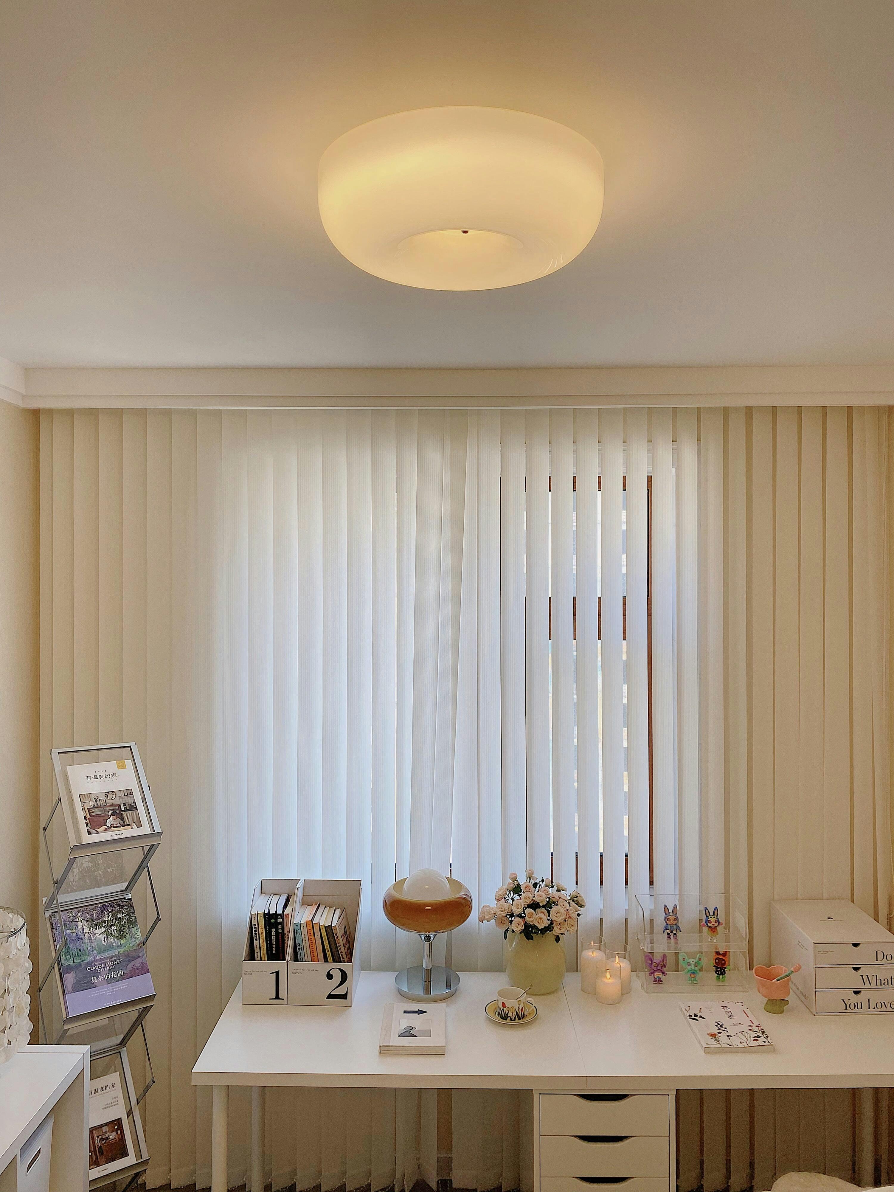 Cream Pudding Round Glass Ceiling Lamp Modern Minimalist LED Flush Mount Lighting Fixture
