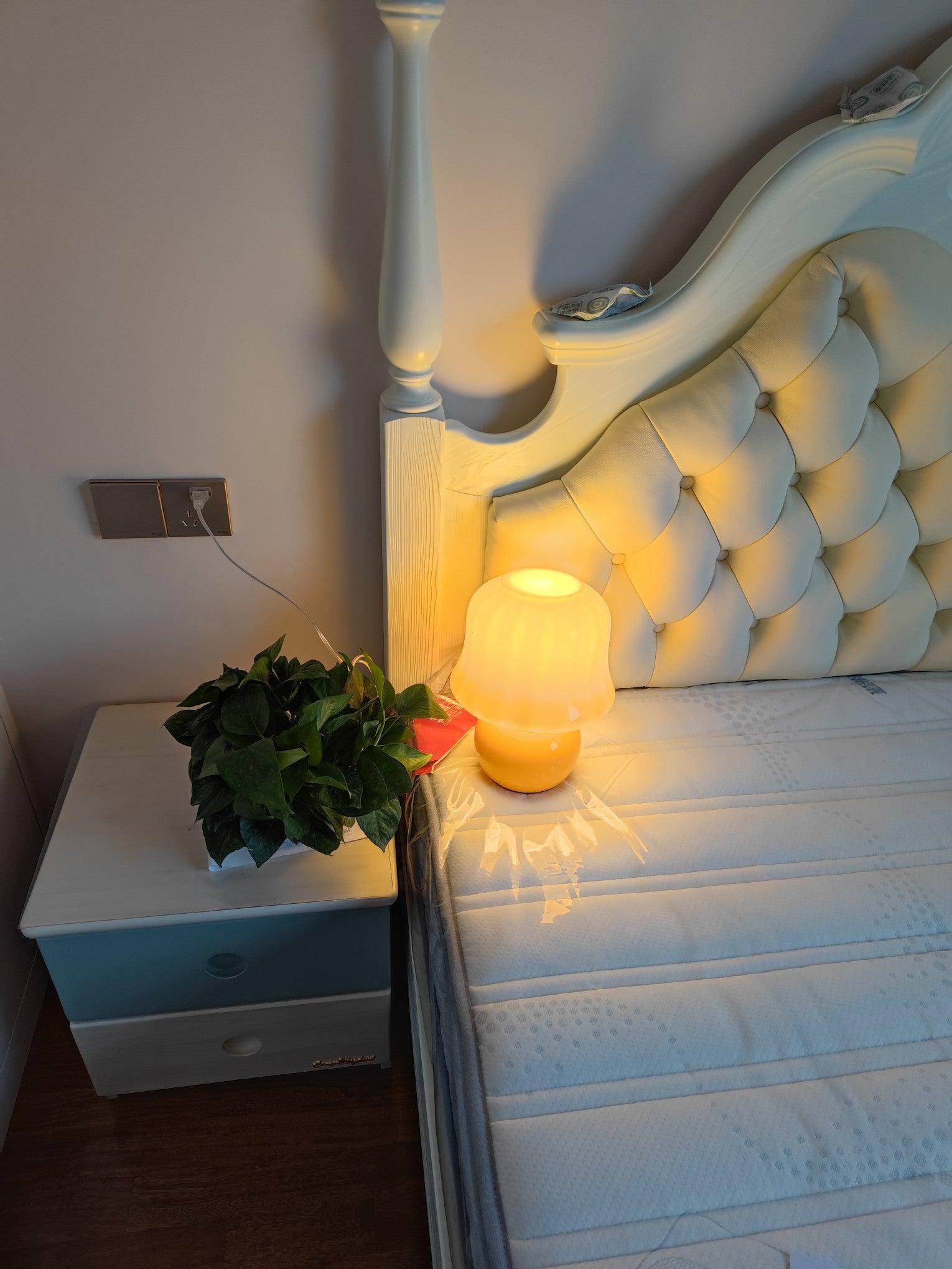 Creamy Mushroom Pleated Glass Table Lamp for Bedroom and Living Room Accent Lighting