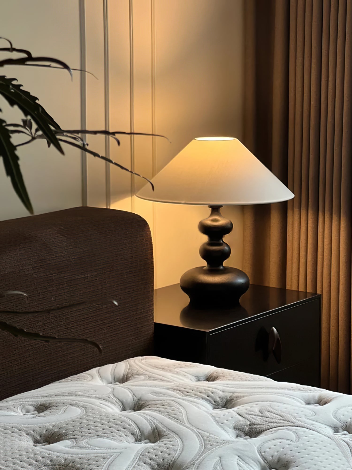 Modern Creative Gourd Table Lamp Ash Wood Nightstand Light for Bedroom and Living Room