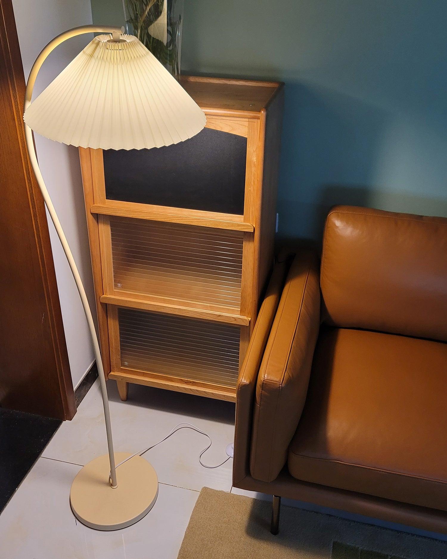 Mid Century Modern Pleated Shade Floor Lamp Retro Elegant Standing Light for Living Room