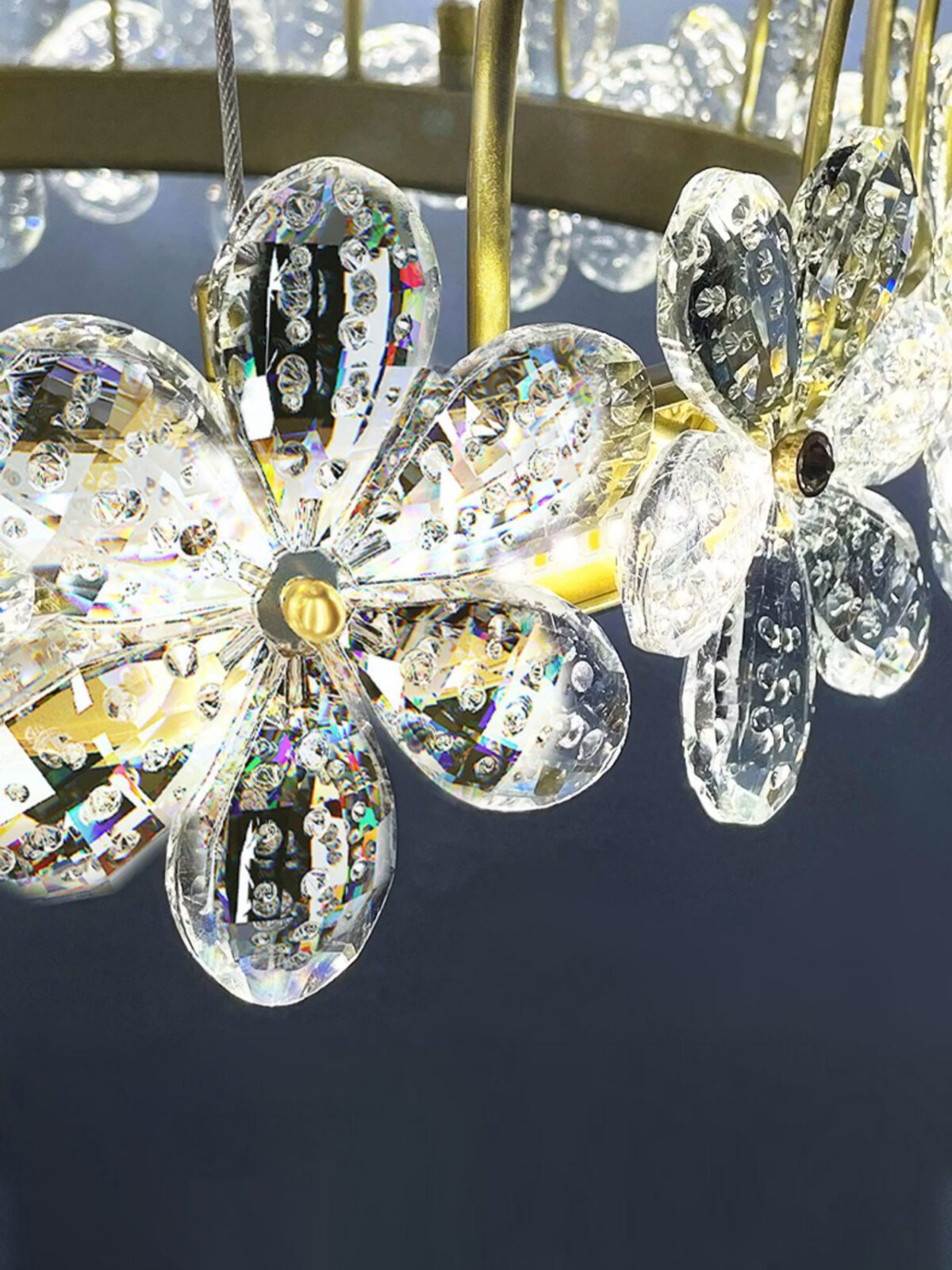 luxury-gold-crown-crystal-chandelier-modern-led-round-pendant-light-for-living-room