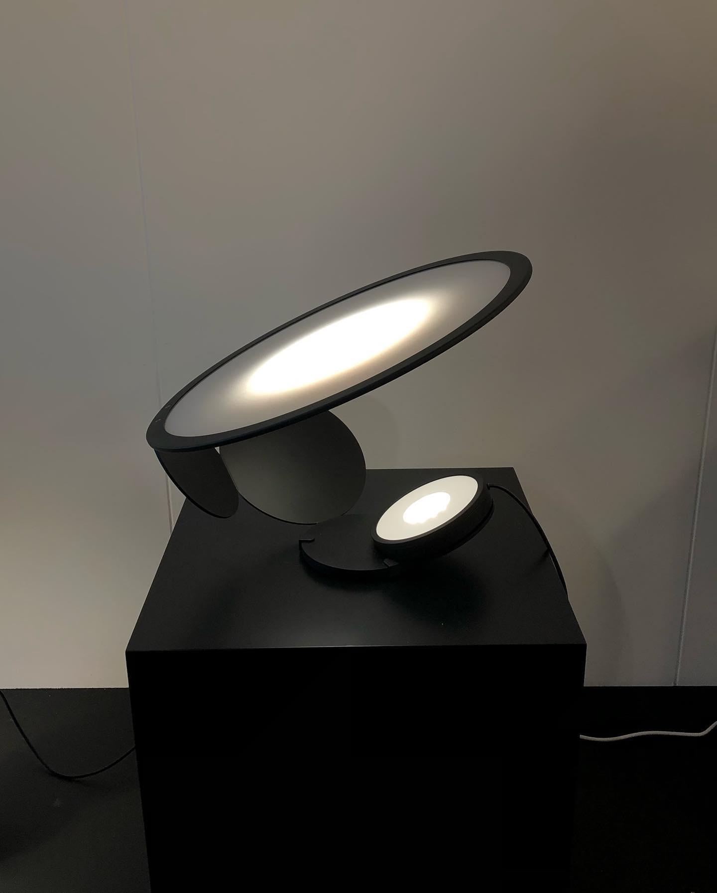 Modern Geometric Cut Adjustable Table Lamp with Integrated LED Lighting