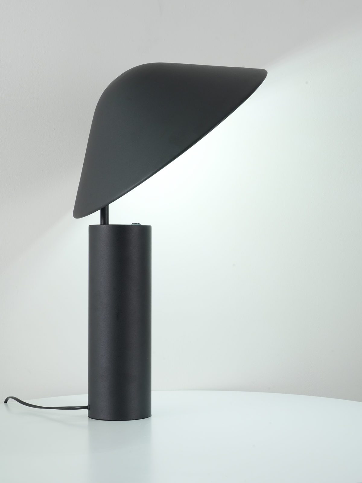 modern-metal-damo-simple-table-lamp-with-adjustable-shade-for-contemporary-home-lighting