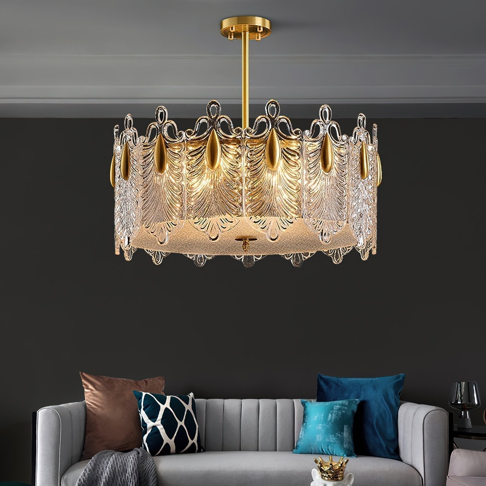 elegant-gold-patterned-glass-petal-round-chandelier-with-hand-formed-glass