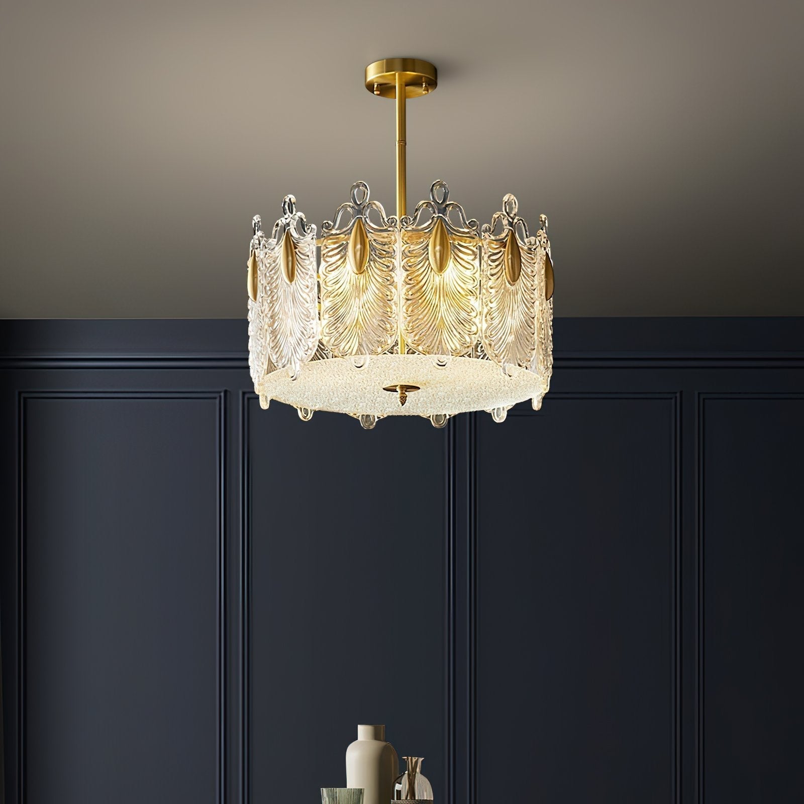 elegant-gold-patterned-glass-petal-round-chandelier-with-hand-formed-glass