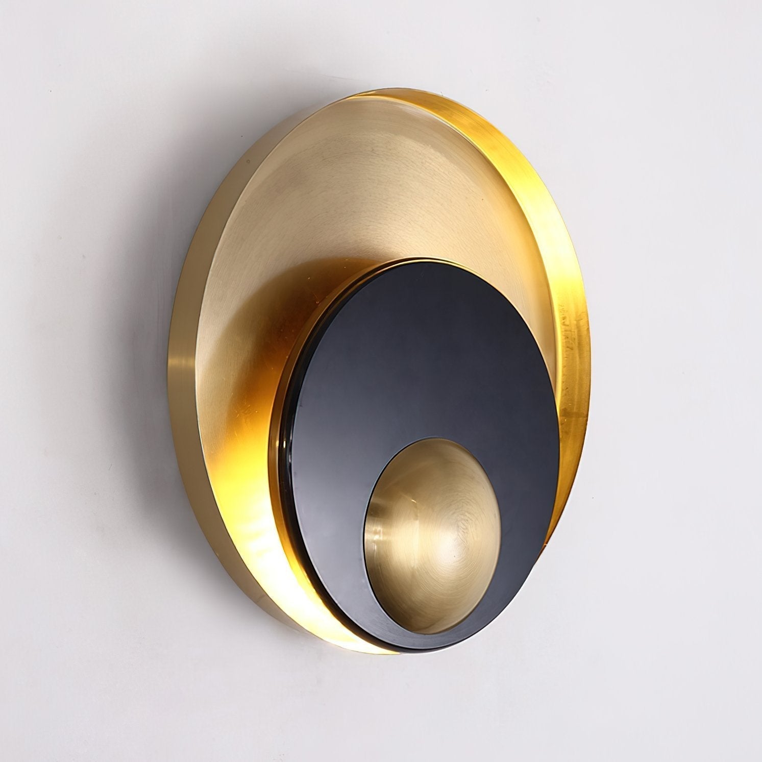 geometric-morphing-wall-sconce-with-premium-marble-and-metal-finish-for-modern-interiors