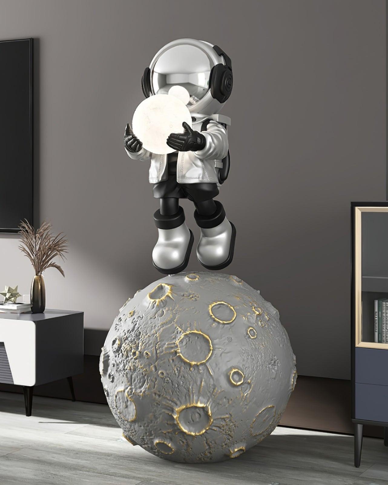 Modern Astronaut Diver LED Floor Lamp with Built-in Battery for Creative Space Theme Decor