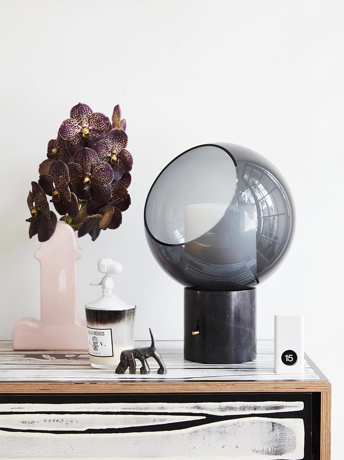 mid-century-scandinavian-evedal-domed-glass-table-lamp-with-stained-glass-shade