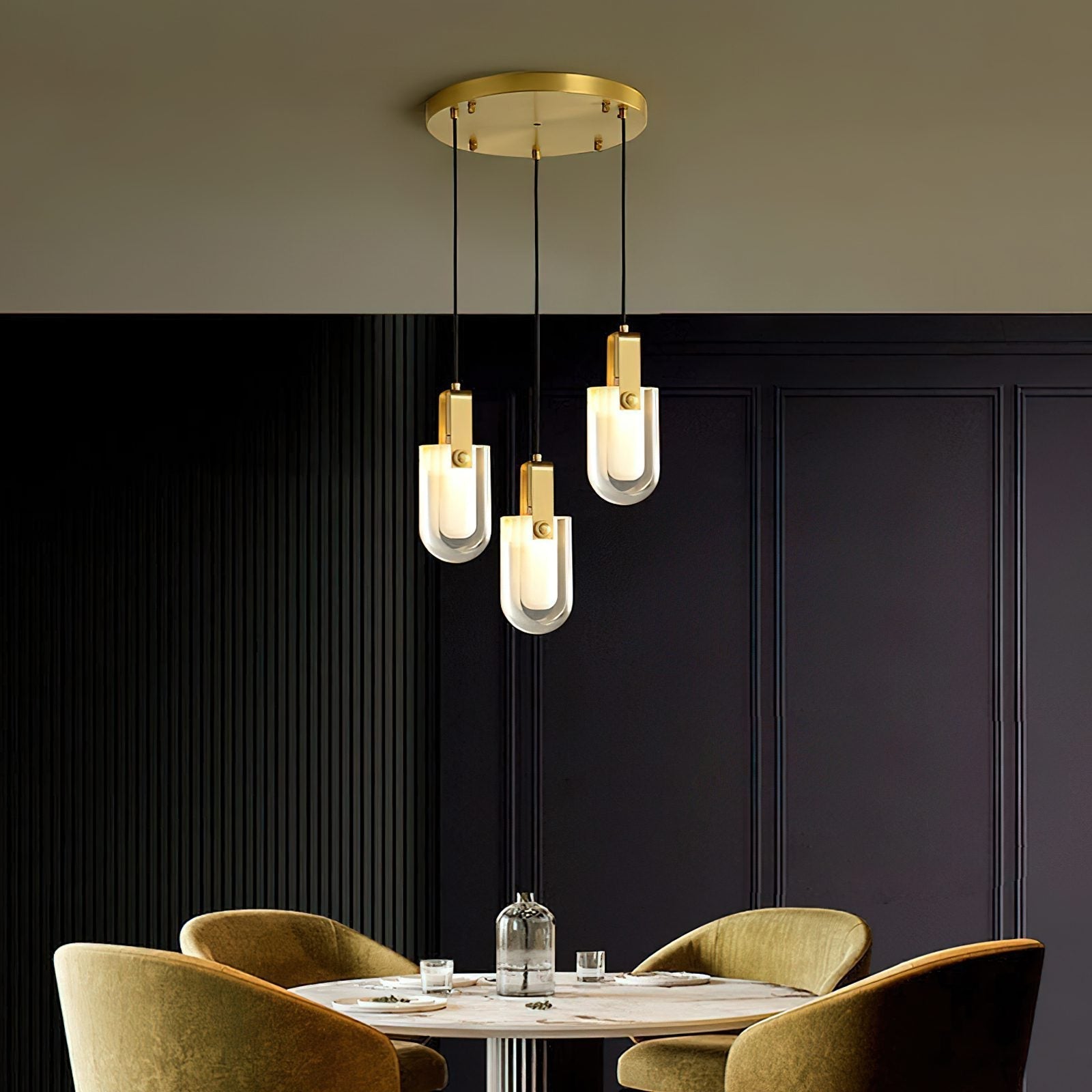 modern-oval-droplet-crystal-pendant-light-with-gold-brass-finish-for-luxury-dining-and-bedroom