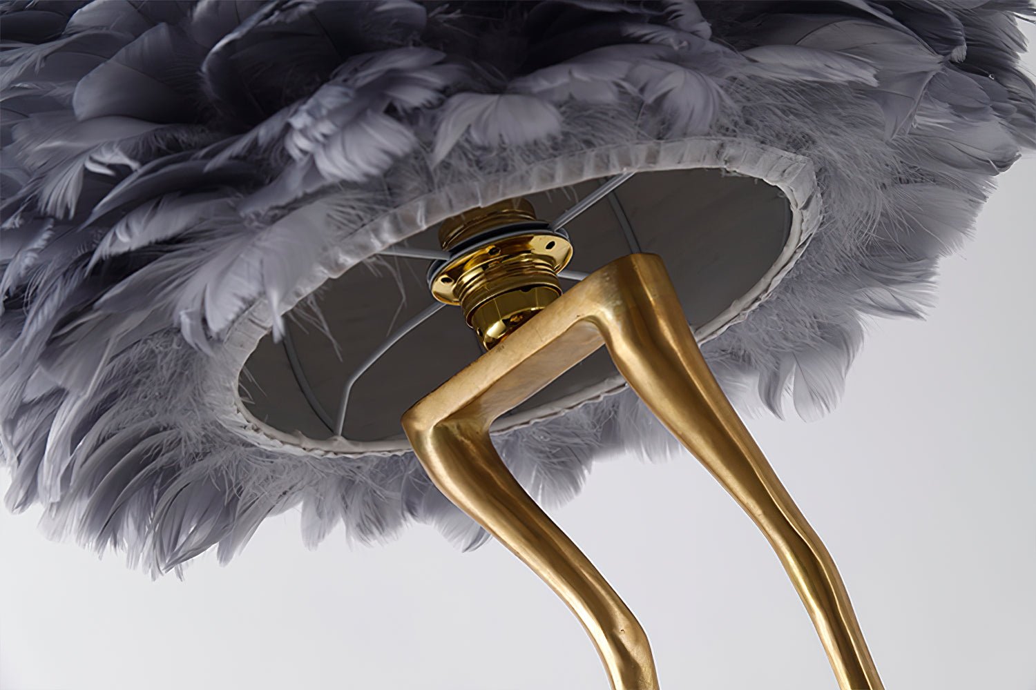 Antique Brass Duck Feet Table Lamp with Natural Feather Shade for Bedroom Decor