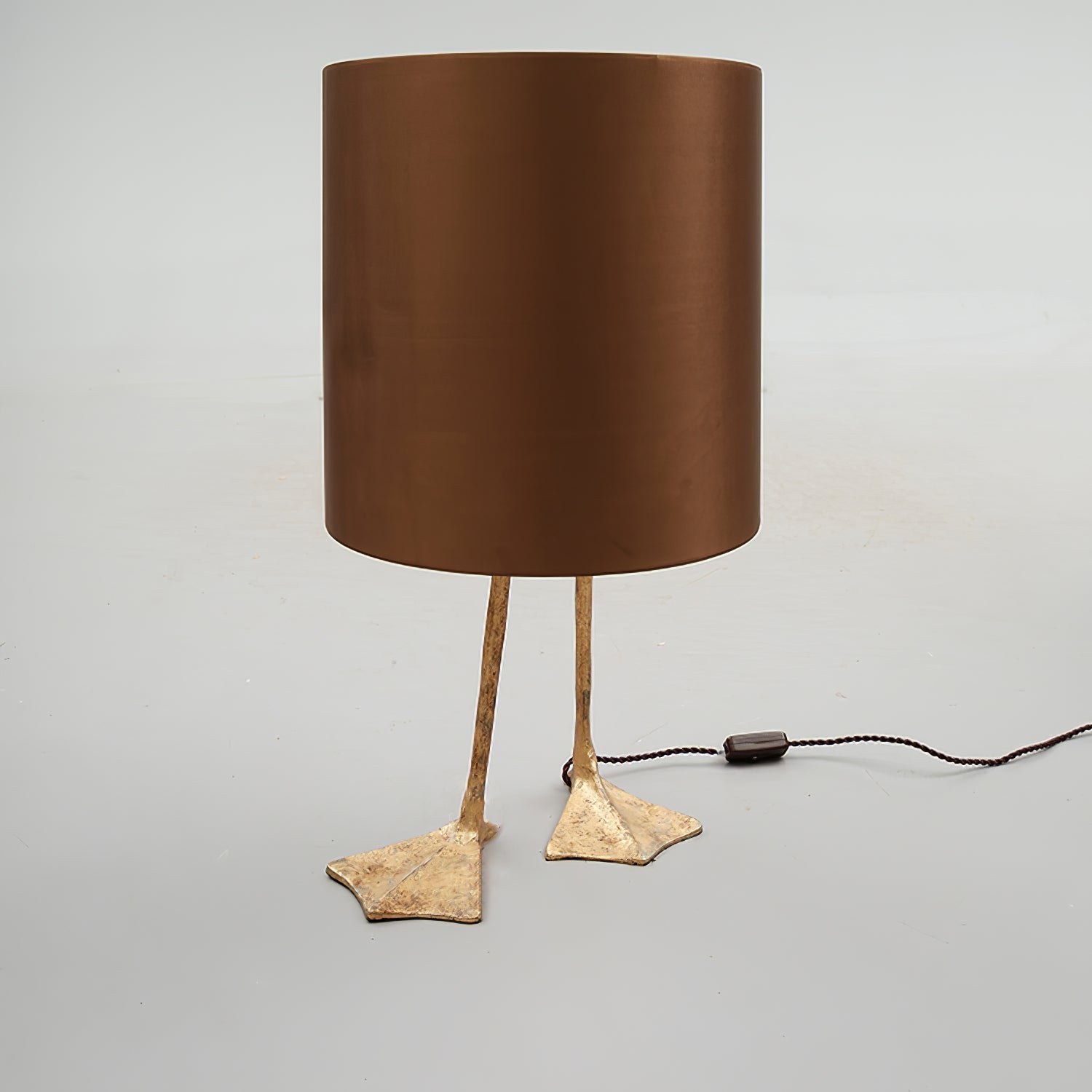 Antique Brass Duck Feet Table Lamp with Natural Feather Shade for Bedroom Decor
