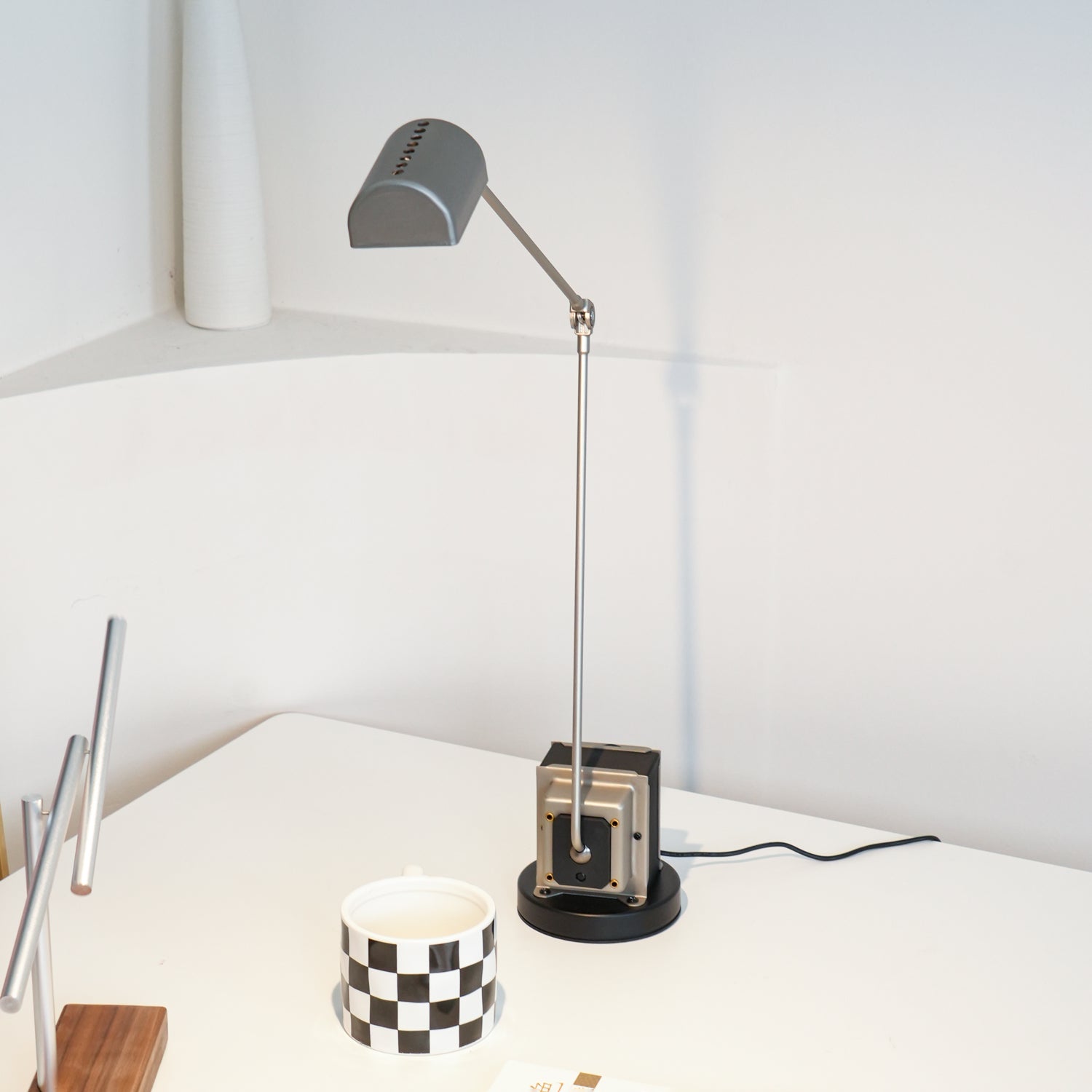 Dynamo Minimalist Adjustable LED Table Lamp Rotating Metal Desk Light for Modern Bedroom Office