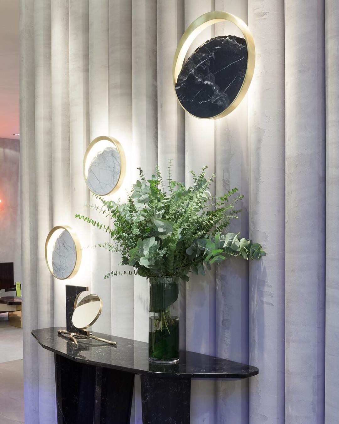 modern-marble-eclipse-wall-sconce-golden-metal-circular-light-for-luxury-home-interior-and-hallway-decor