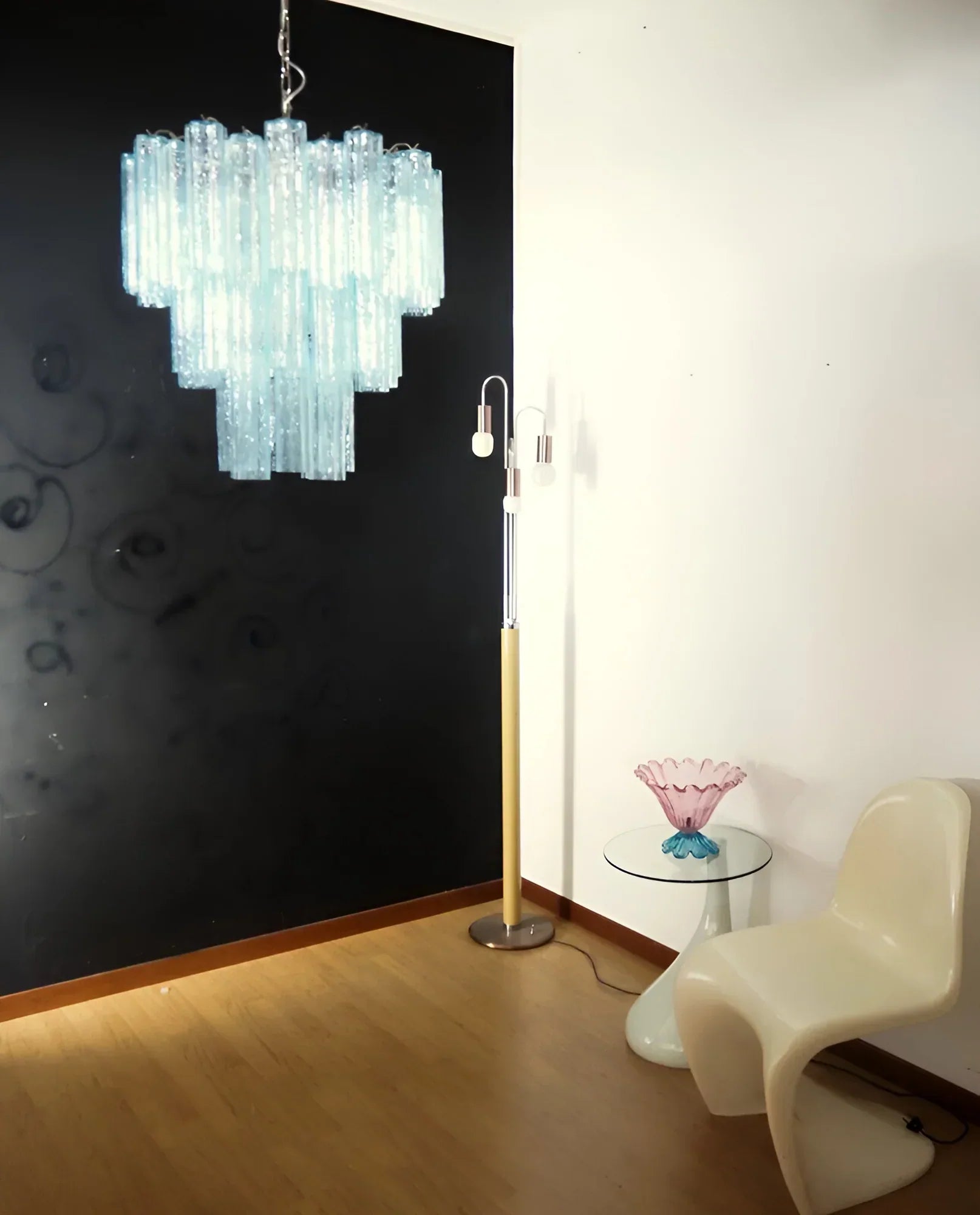 luxury-handcrafted-blue-murano-glass-tube-chandelier-for-modern-living-spaces
