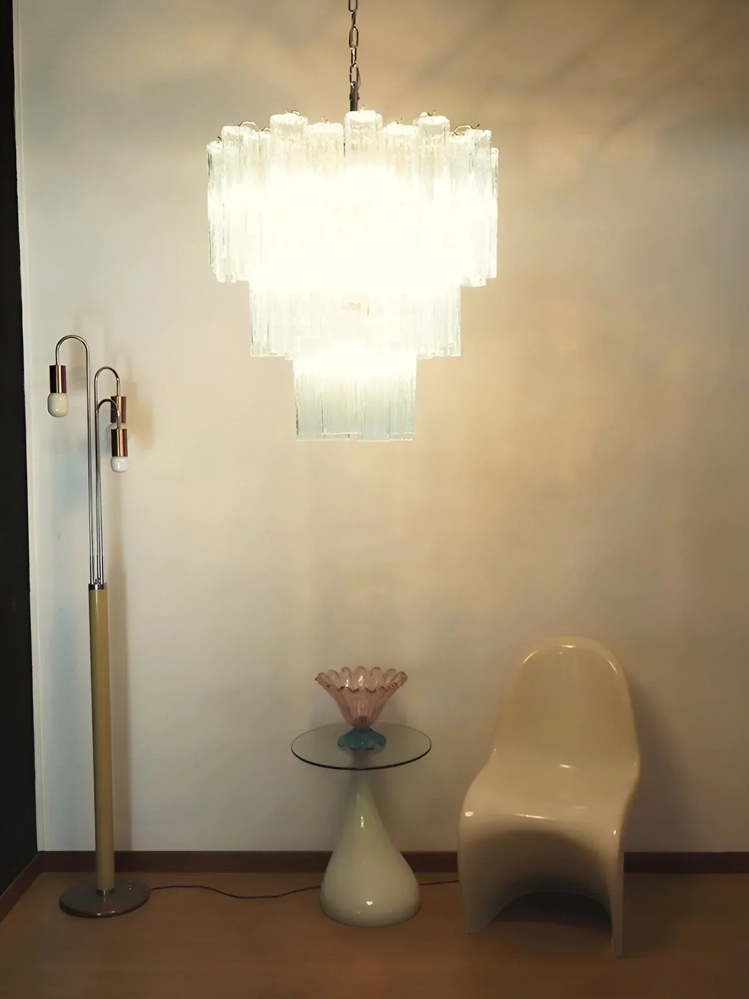 luxury-handcrafted-blue-murano-glass-tube-chandelier-for-modern-living-spaces