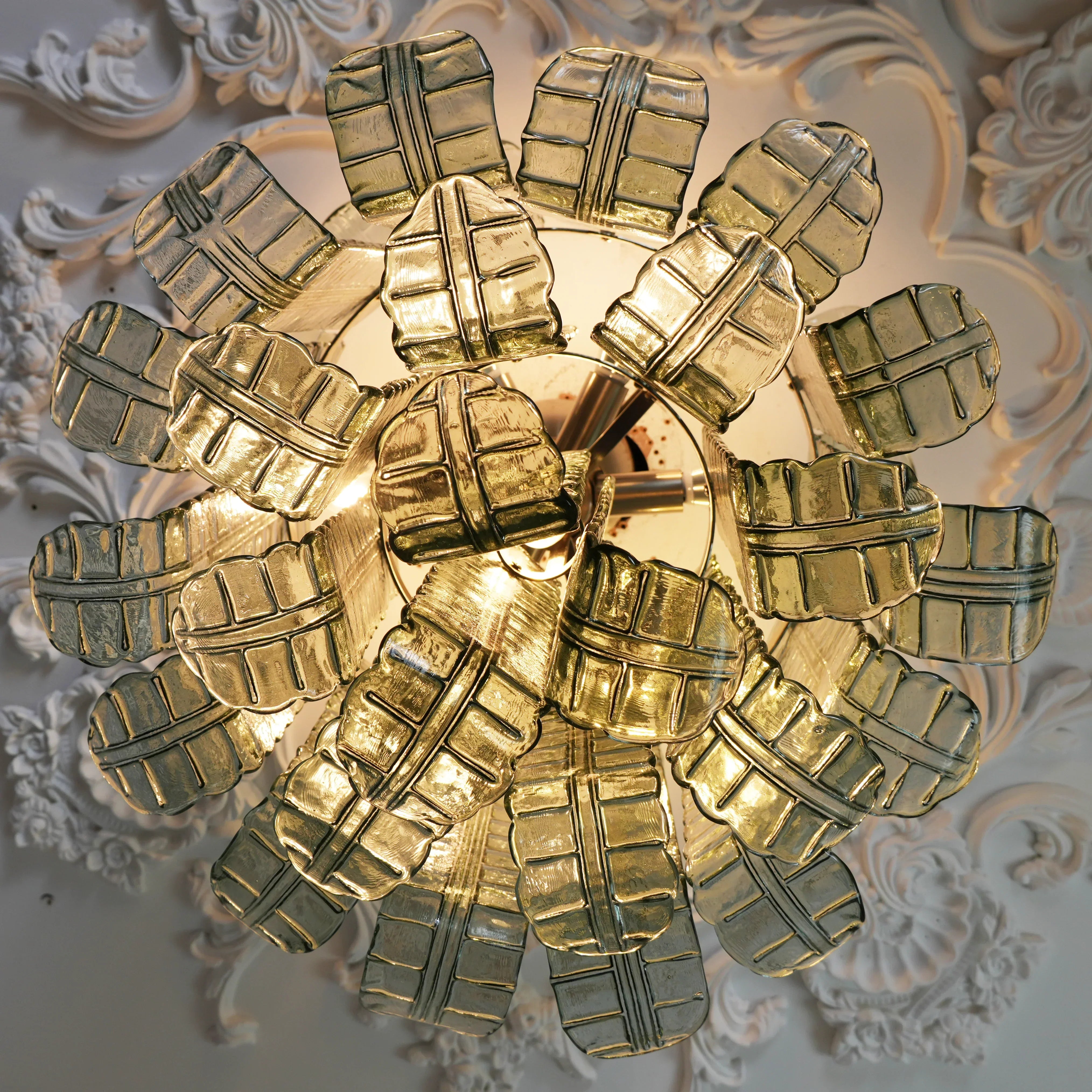 handcrafted-green-murano-leaf-glass-flush-mount-ceiling-lamp-for-luxury-interiors