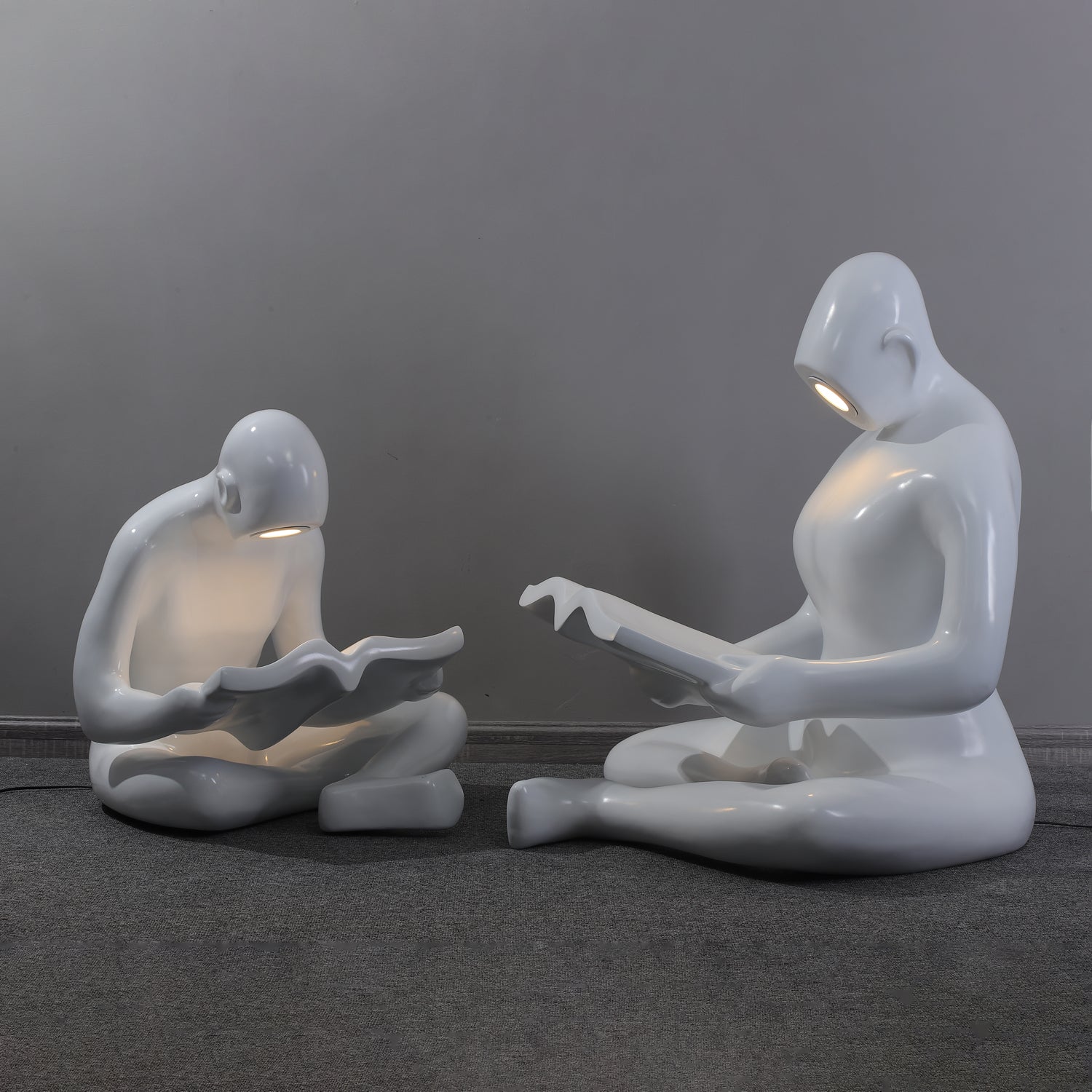 artistic-figurine-resin-floor-light-for-contemporary-interiors-and-reading-spaces