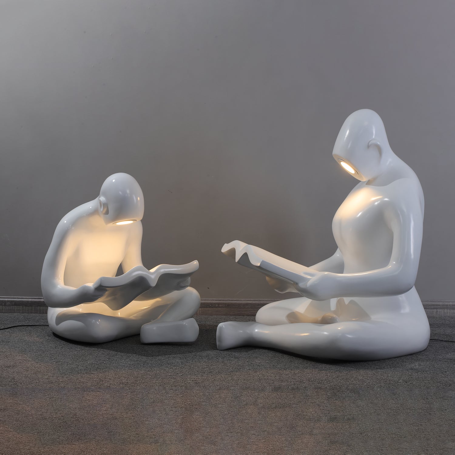 artistic-figurine-resin-floor-light-for-contemporary-interiors-and-reading-spaces