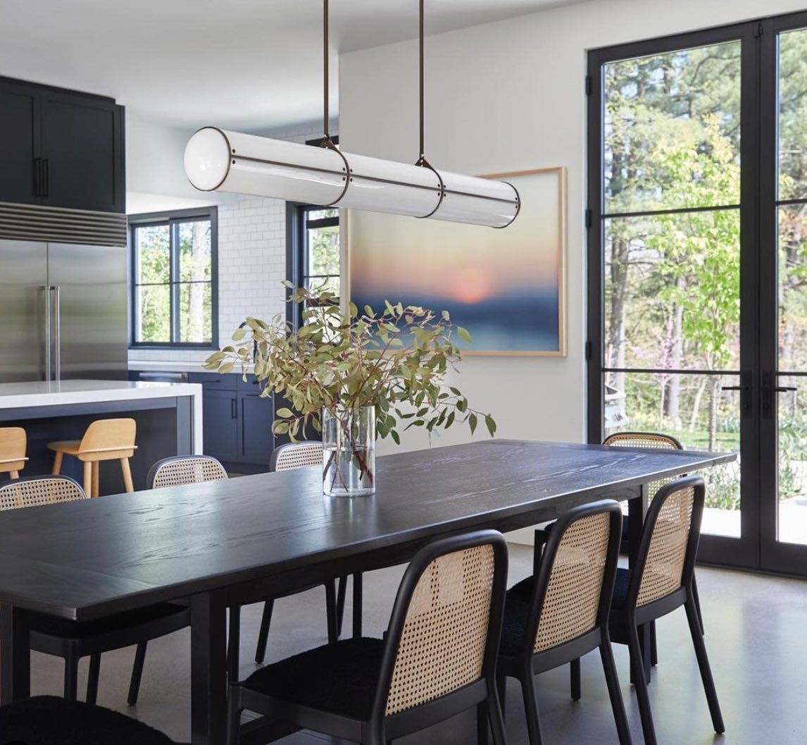modern-minimalist-cylindrical-endless-led-pendant-light-for-dining-room-and-office