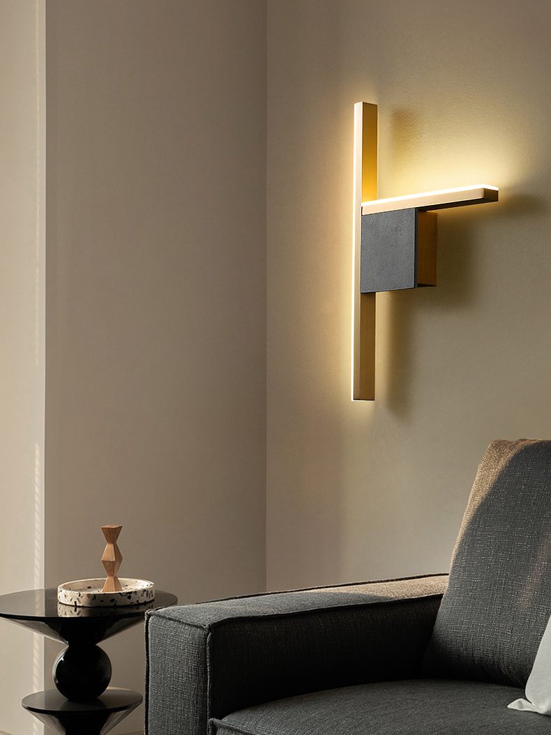 modern-essence-brass-and-acrylic-wall-sconce-integrated-led-lighting-for-elegant-interiors