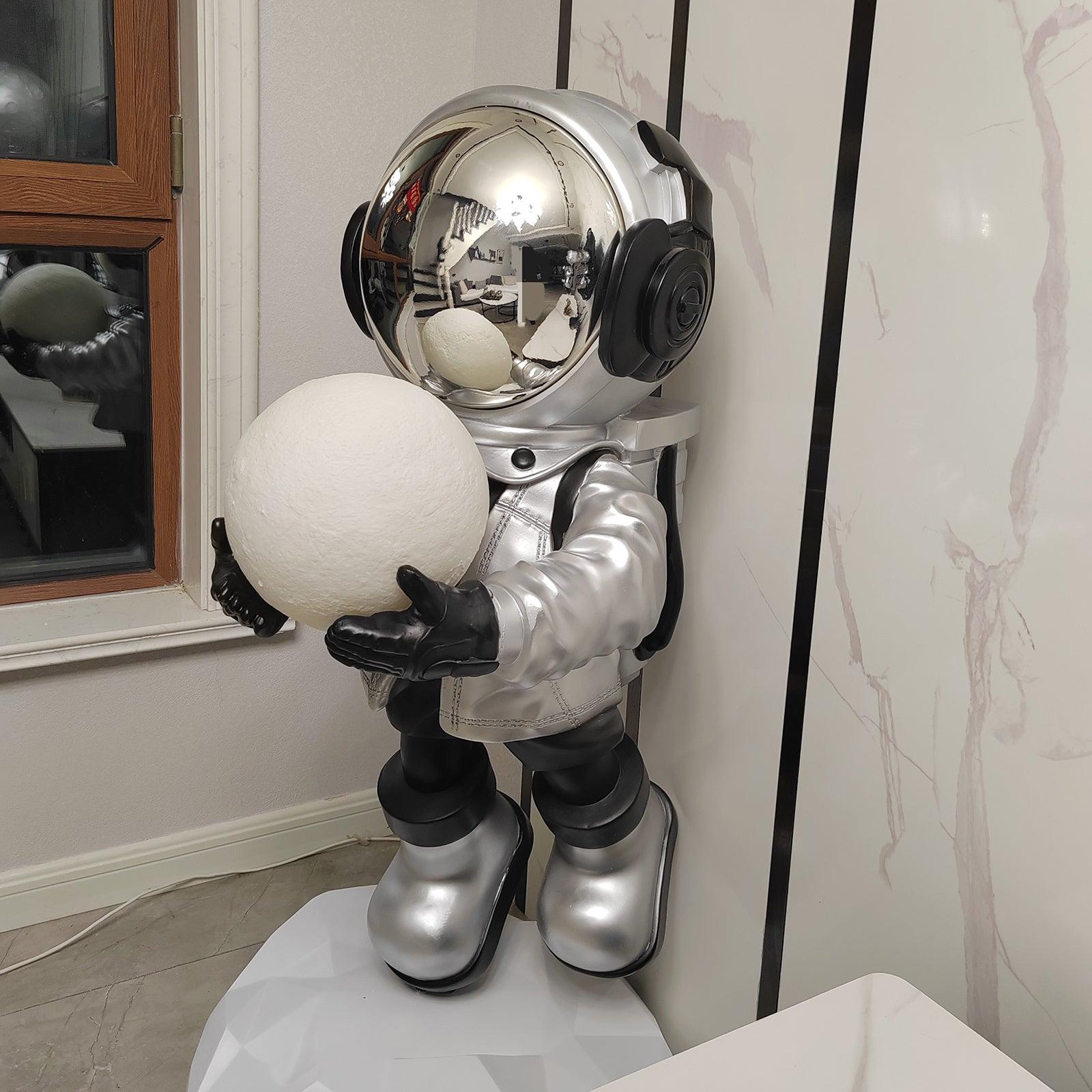 Astronaut Resin Floor Lamp with 5D Printed Globe and Rechargeable Battery for Bedroom