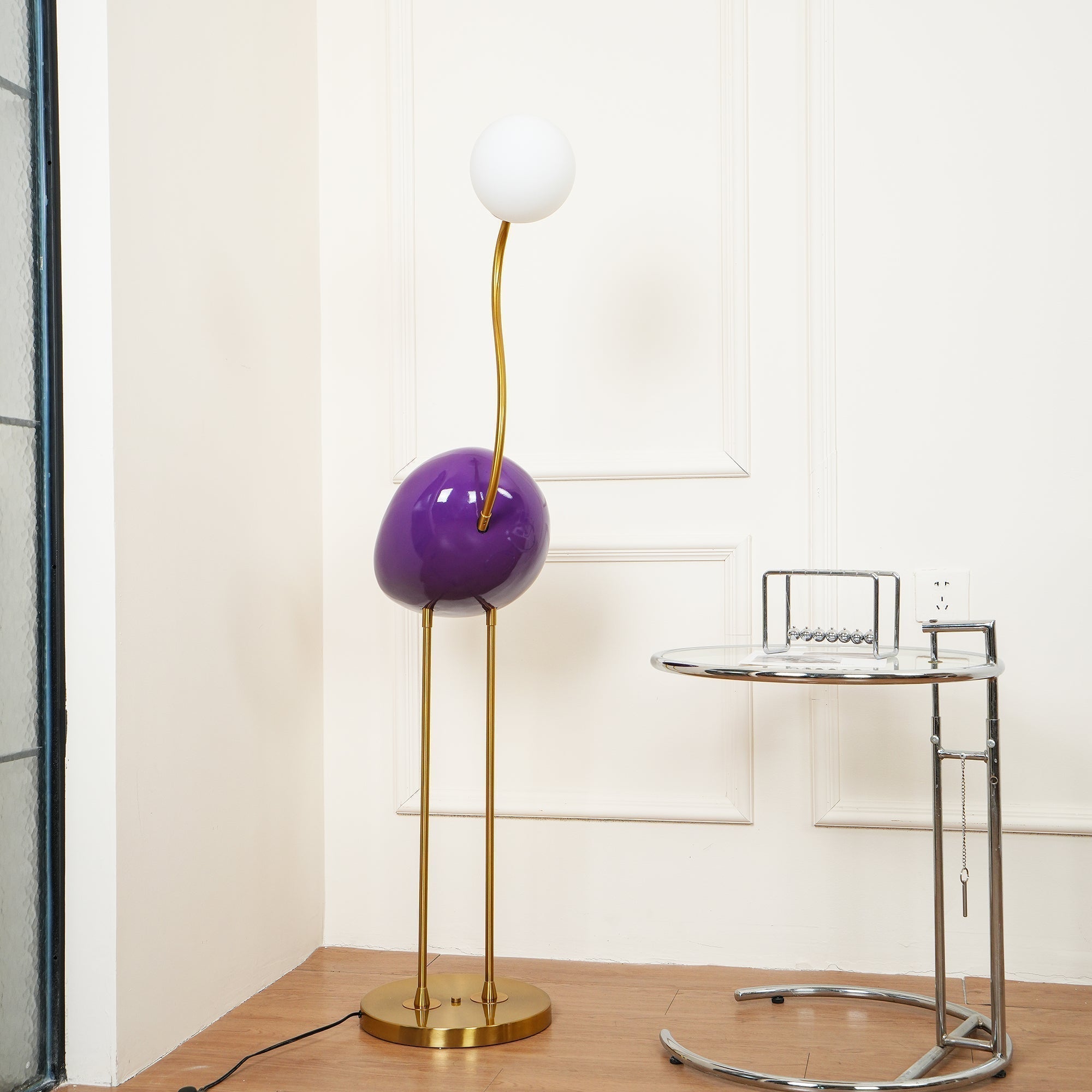 Elegant Flamingo Sculpture Standing Light with Frosted Glass Shade for Modern Interiors
