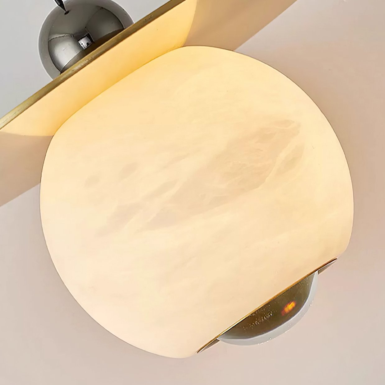 alabaster-and-brass-modern-led-pendant-light-for-kitchen-island-and-bedroom