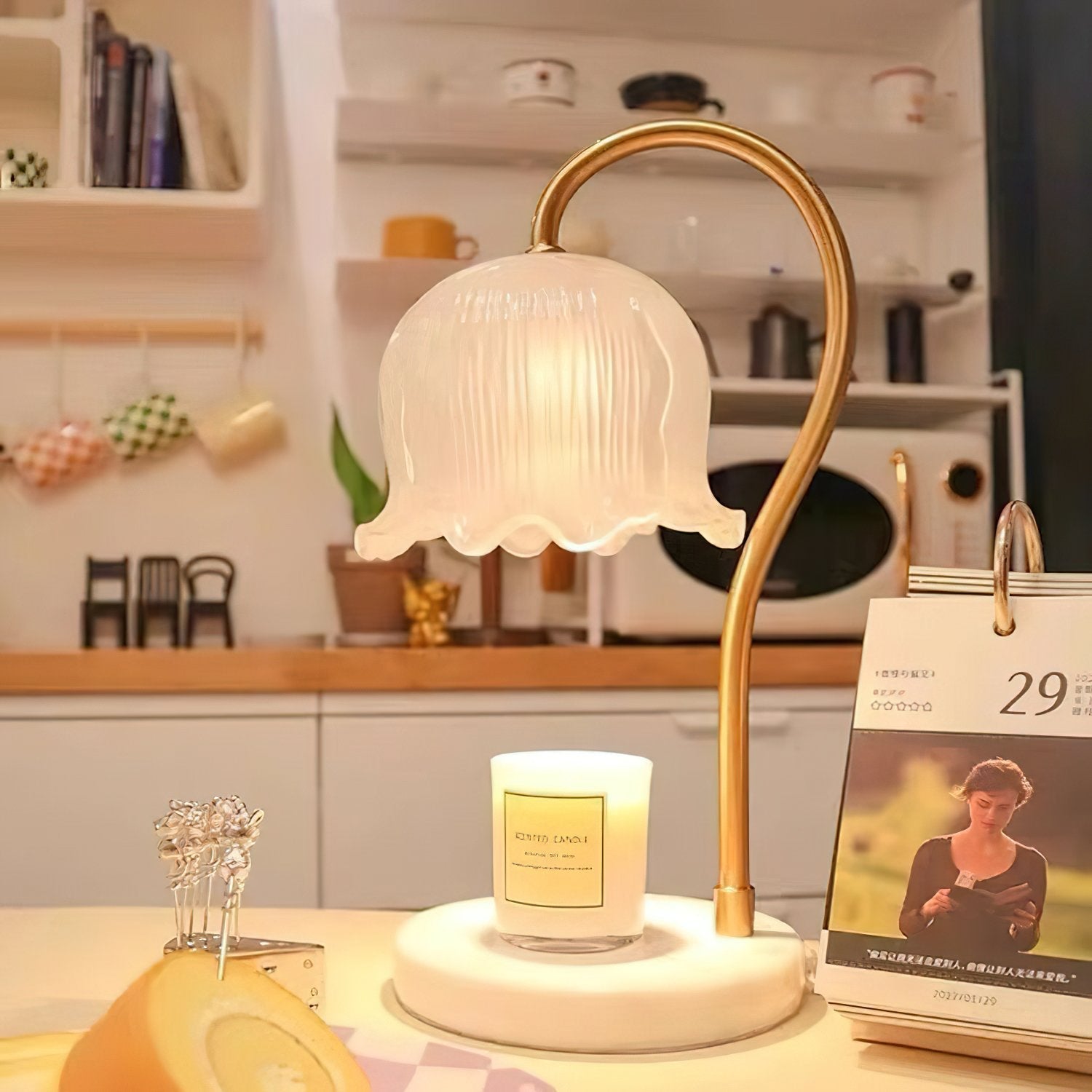 modern-floral-glass-table-lamp-with-marble-base-and-gold-metal-finish-for-bedside-decor