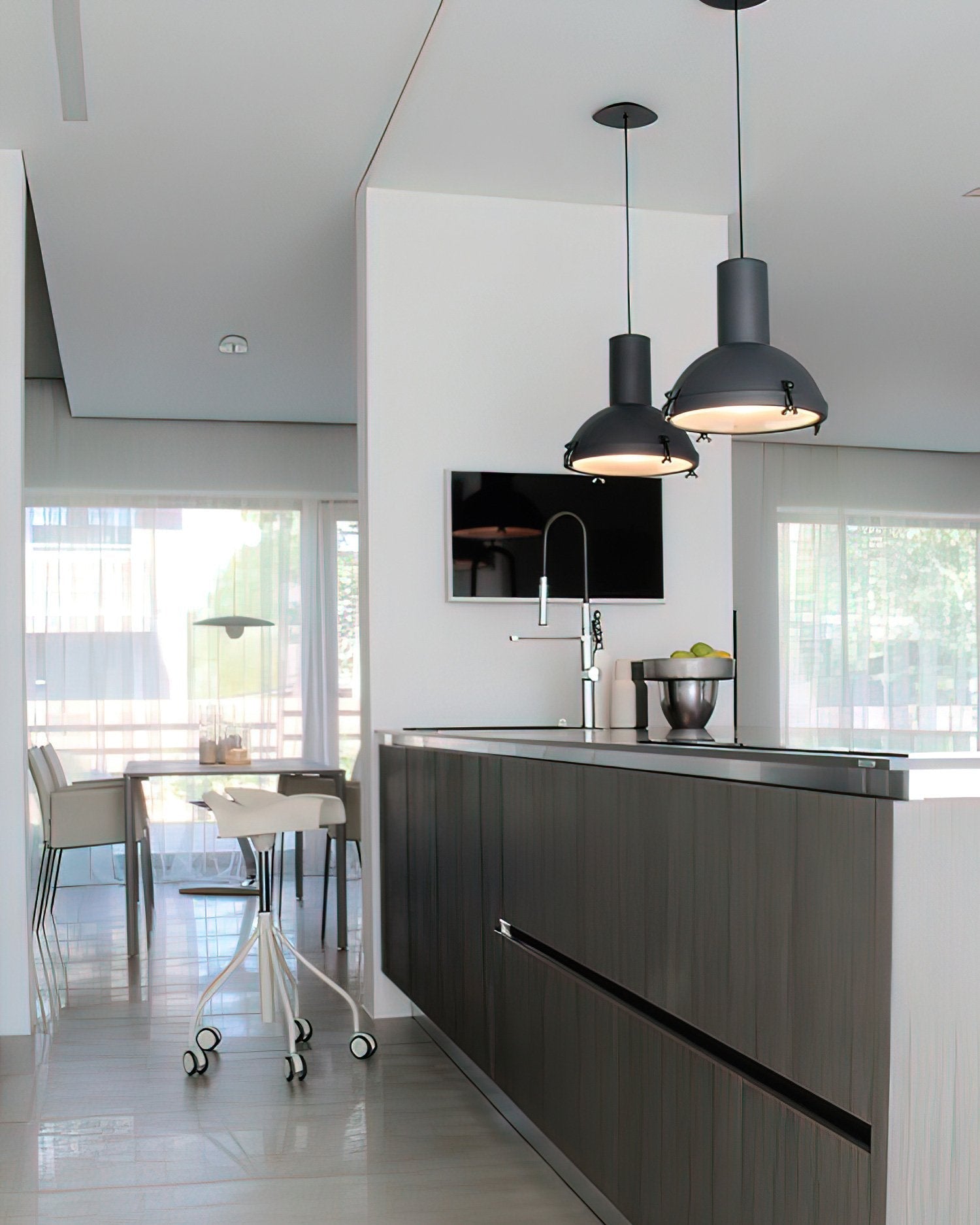 industrial-black-metal-forged-pendant-lamp-hand-crafted-factory-style-ceiling-hanging-light
