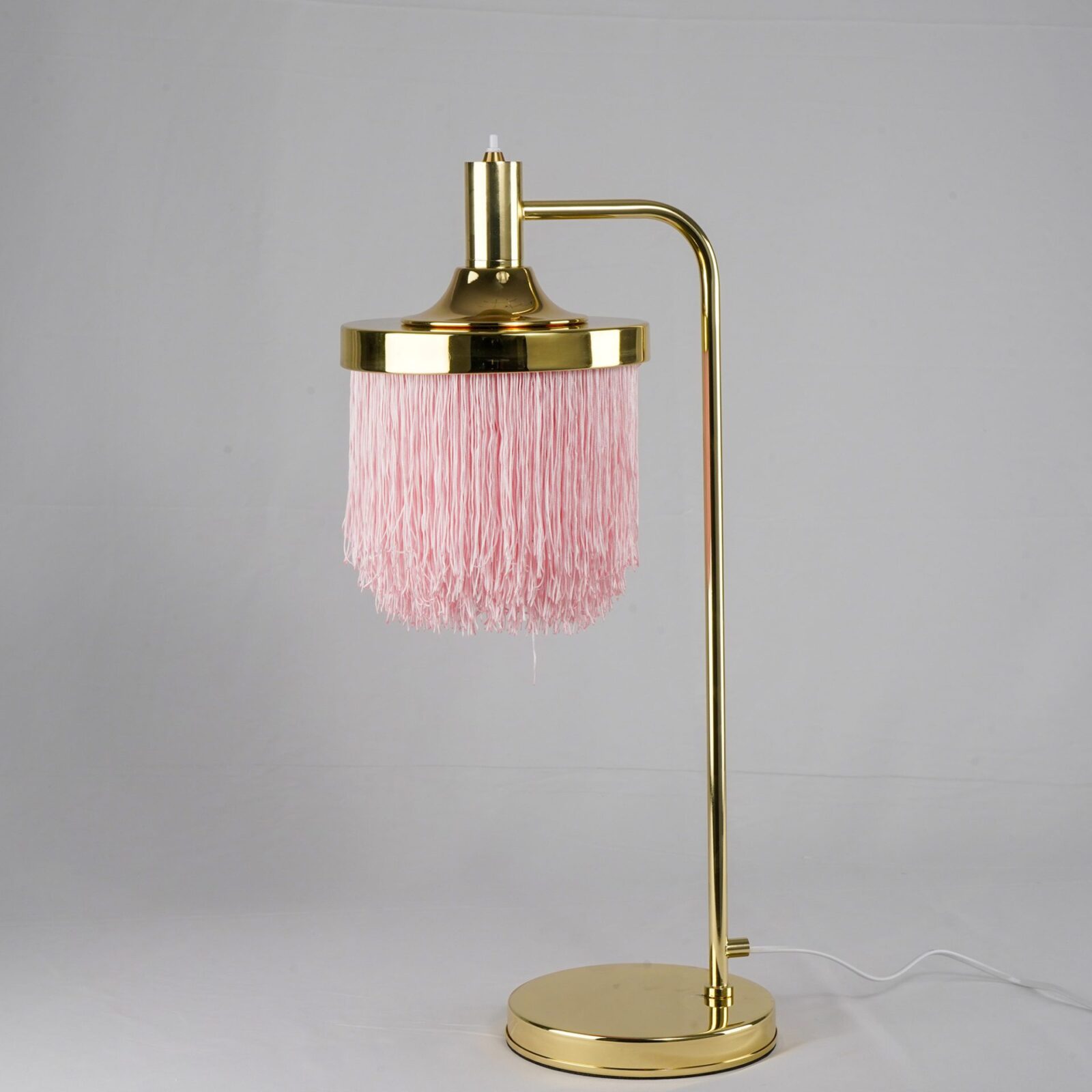 modern-nordic-tassel-fringe-table-lamp-with-pink-skirt-and-copper-metal-base