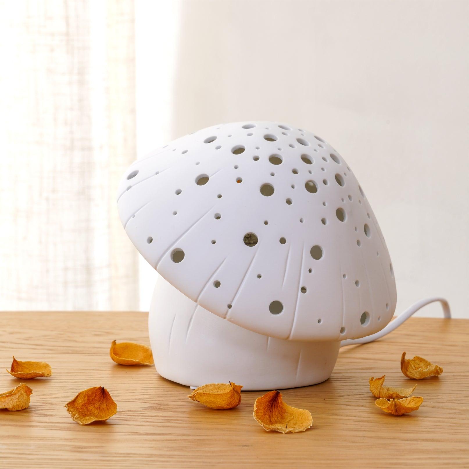 Modern Fungo White Ceramic Mushroom Table Lamp for Bedroom and Elegant Office Lighting Decor