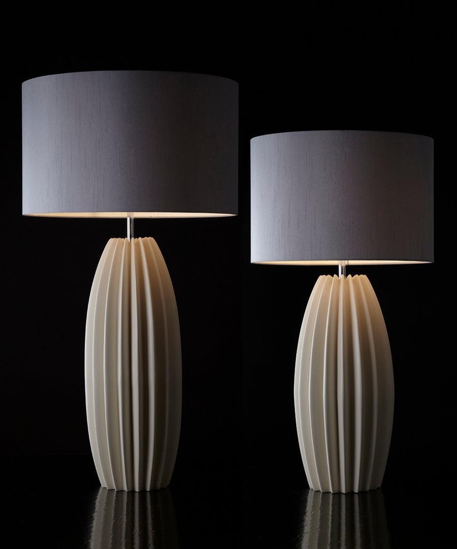 Elegant Fluted Ceramic Table Lamp with Linen Shade and Ribbed Body for Modern Nightstands