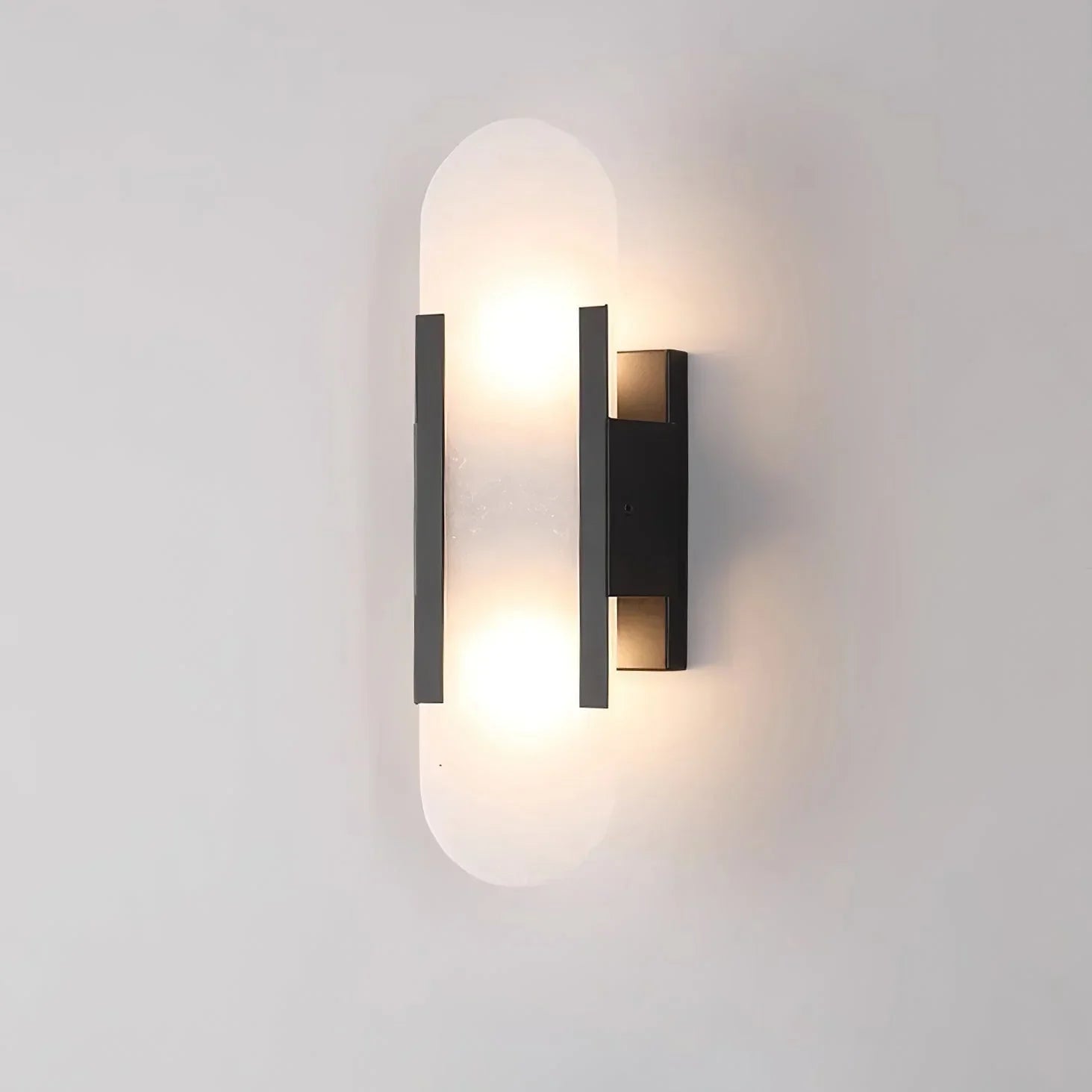 modern-elongated-alabaster-wall-sconce-luxury-natural-stone-led-light