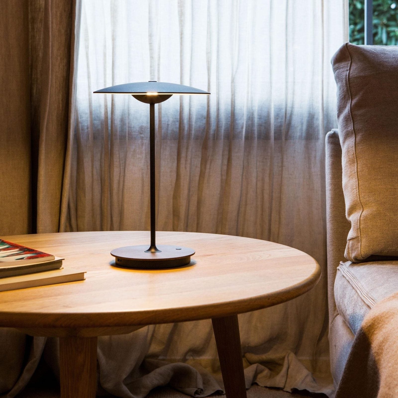 Contemporary Minimalist Woodgrain LED Table Lamp for Modern Office and Bedside