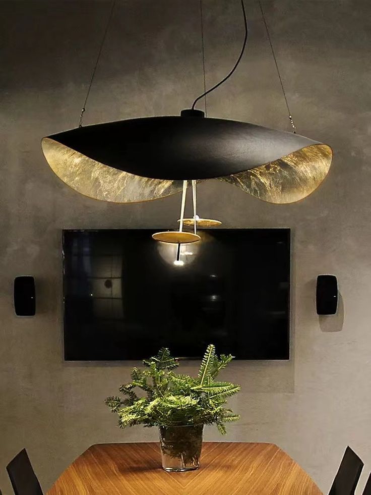 Modern Minimalist Giorgio Curving Disc LED Pendant Light with Adjustable Hanging Height