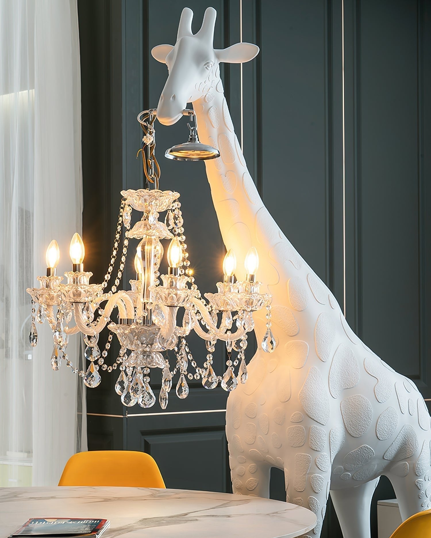 giraffe-sculpture-floor-lamp-with-crystal-chandelier-luxury-animal-floor-light
