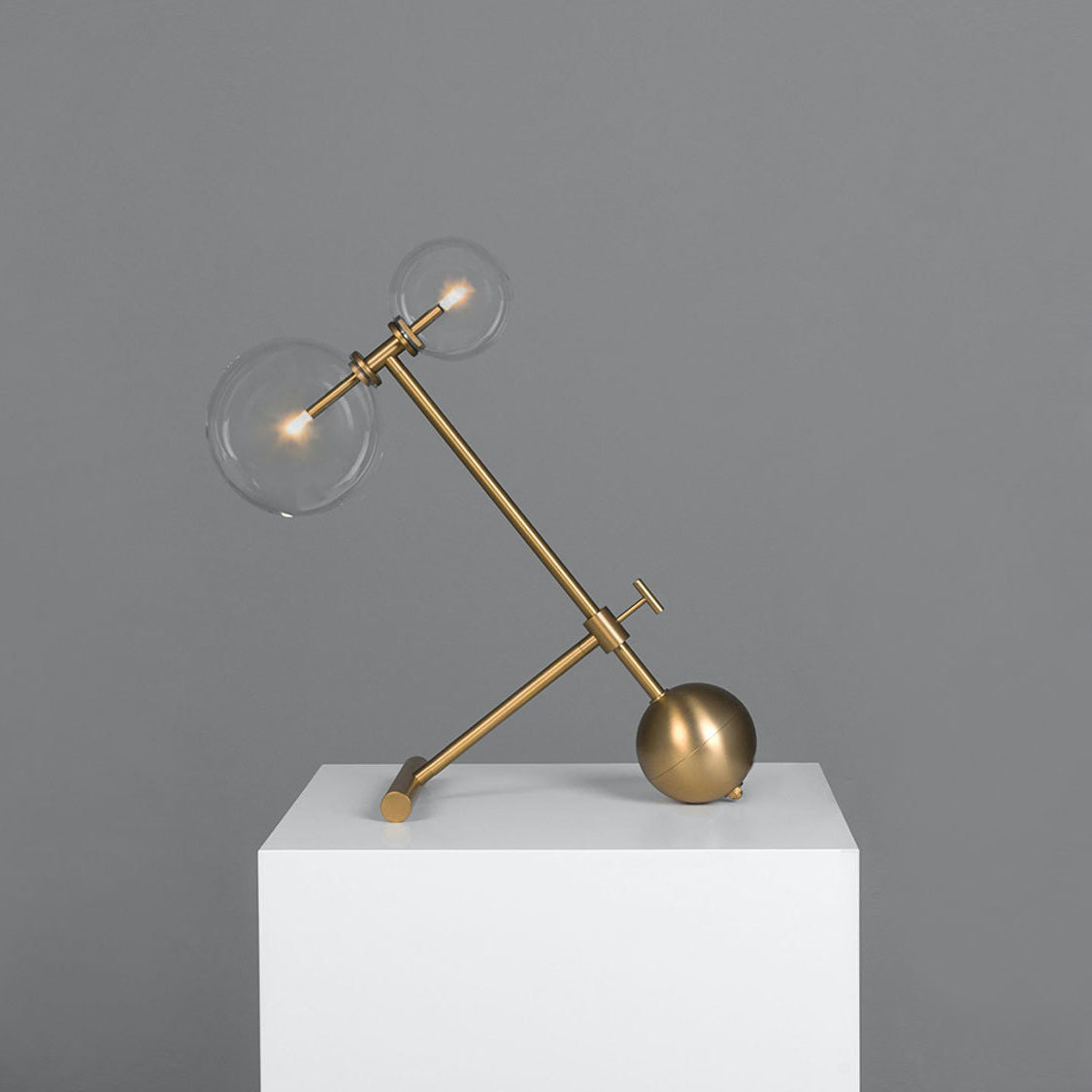 Modern Gold Metal Pearl Globe Table Lamp with Blown Glass Shade for Living Room