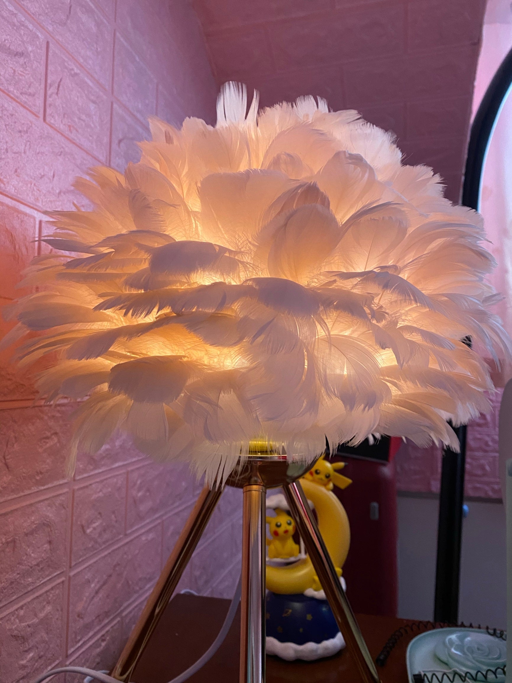 Romantic Goose Feather Desk Lamp with Metal Tripod Stand for Bedside and Accent Lighting