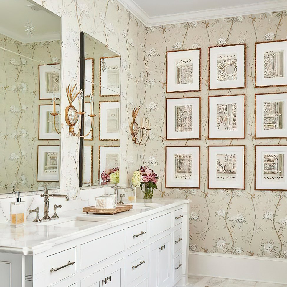 classic-distressed-brass-wall-sconce-with-antique-mirror-accent-for-traditional-hallways-and-living-rooms