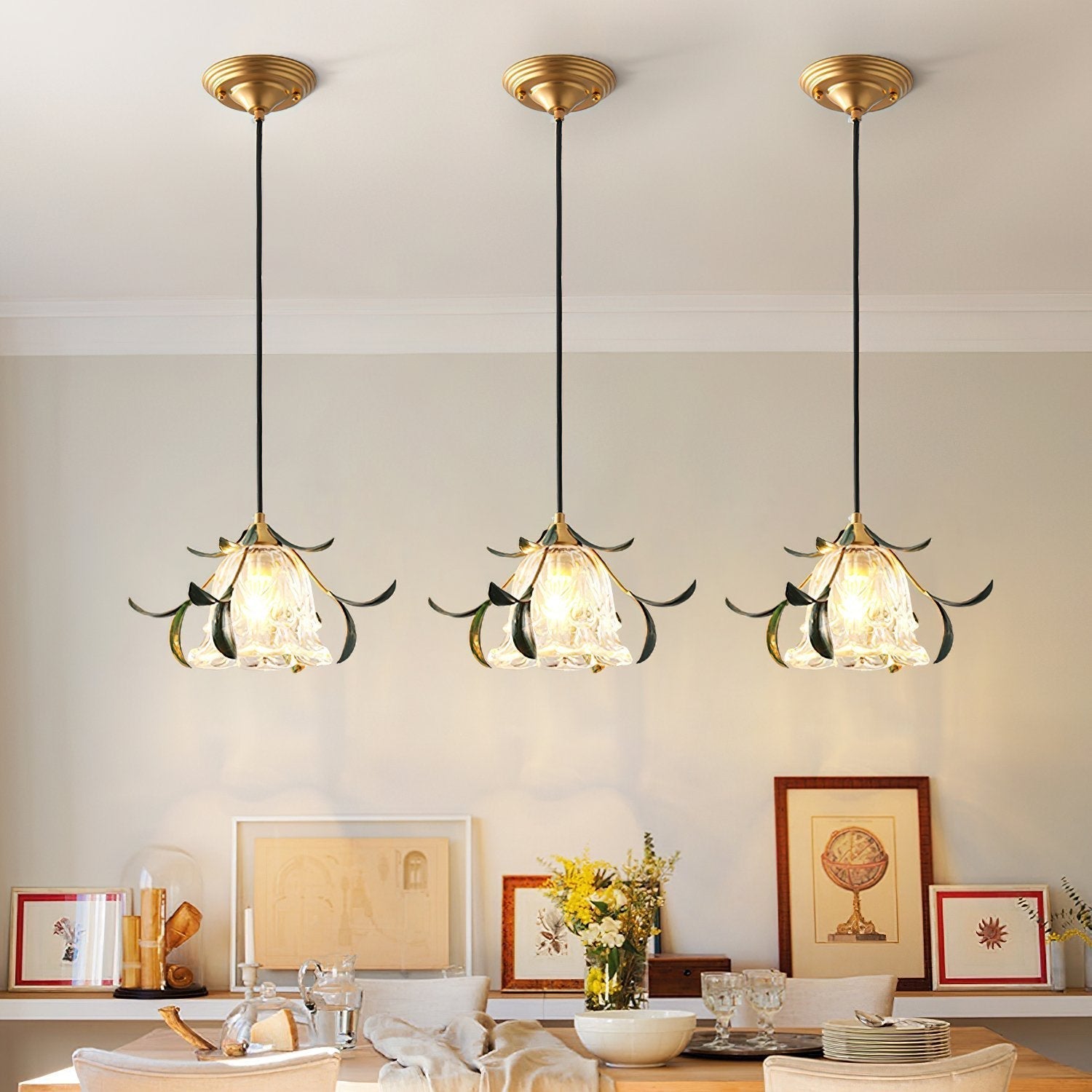 vintage-nature-inspired-green-leaf-floral-pendant-light-with-glass-flower-shade