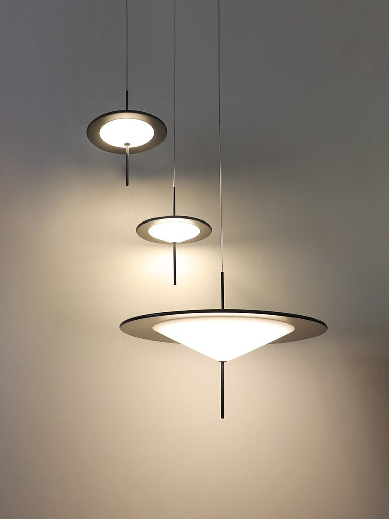 modern-minimalist-integrated-led-pendant-light-with-dual-layer-disc-shade