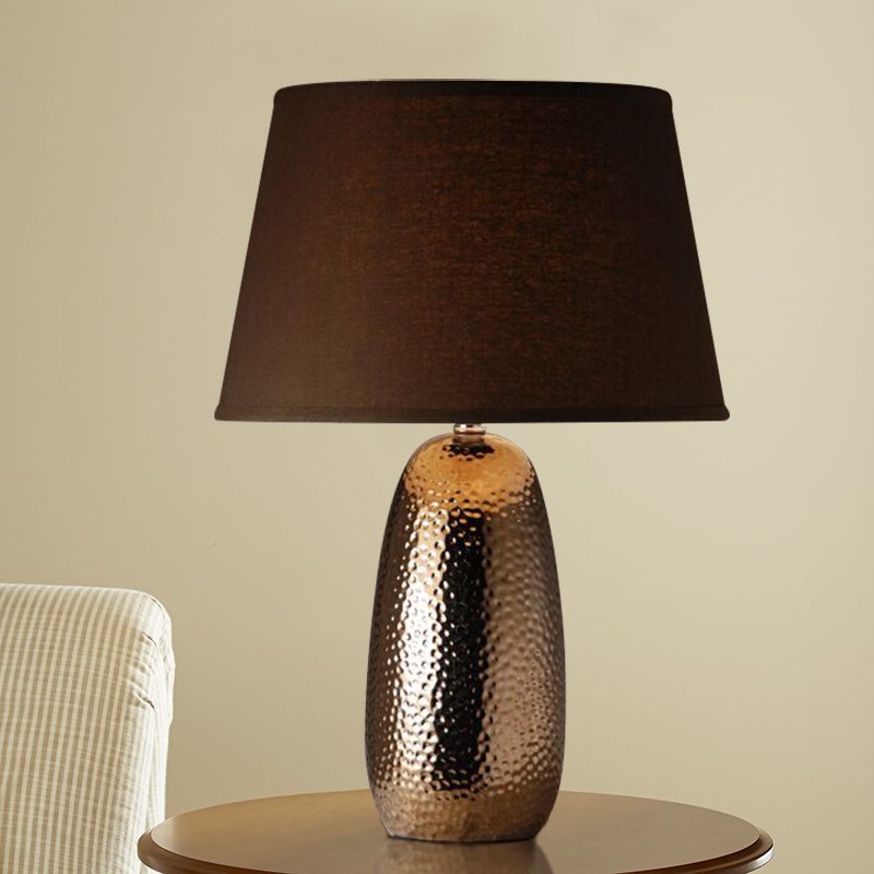 modern-bronze-hammered-ceramic-table-lamp-with-linen-shade-for-bedside-and-living-room