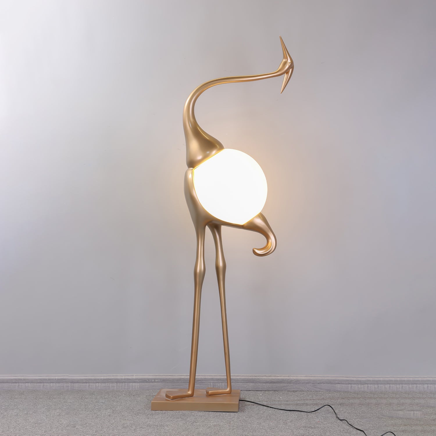 artistic-golden-heron-sculpture-standing-floor-lamp-for-modern-living-room-decor